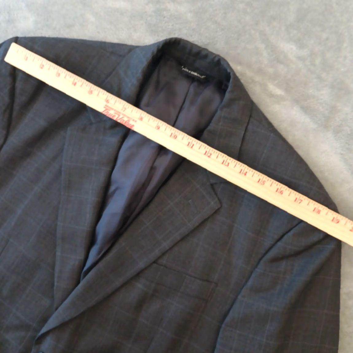 Jos. A. Bank Jos A Bank Blazer Mens 42 Black Plaid Wool Two Button Single Vent Jacket Coat Notch Lapel Single-Breasted 2 Piece Vintage? No Size 42R - 2 Thumbnail