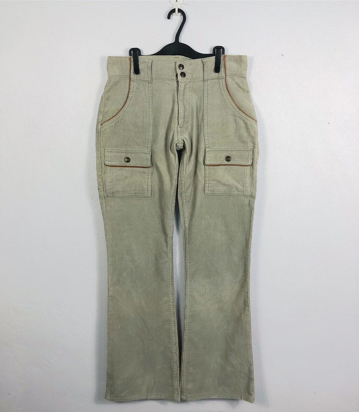 Levi's Rare Vintage Levi's Red Tab Corduroy Bush Pants Size US 28 / EU 44 - 1 Thumbnail