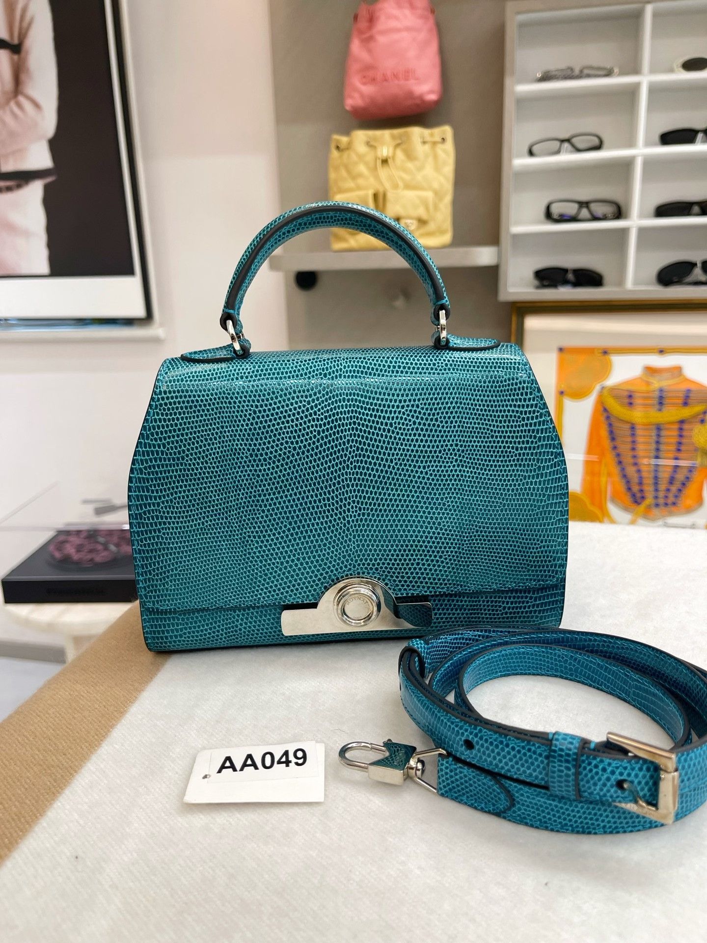 Moynat Pre-loved Bag Very good condition Size ONE SIZE - 1 Thumbnail