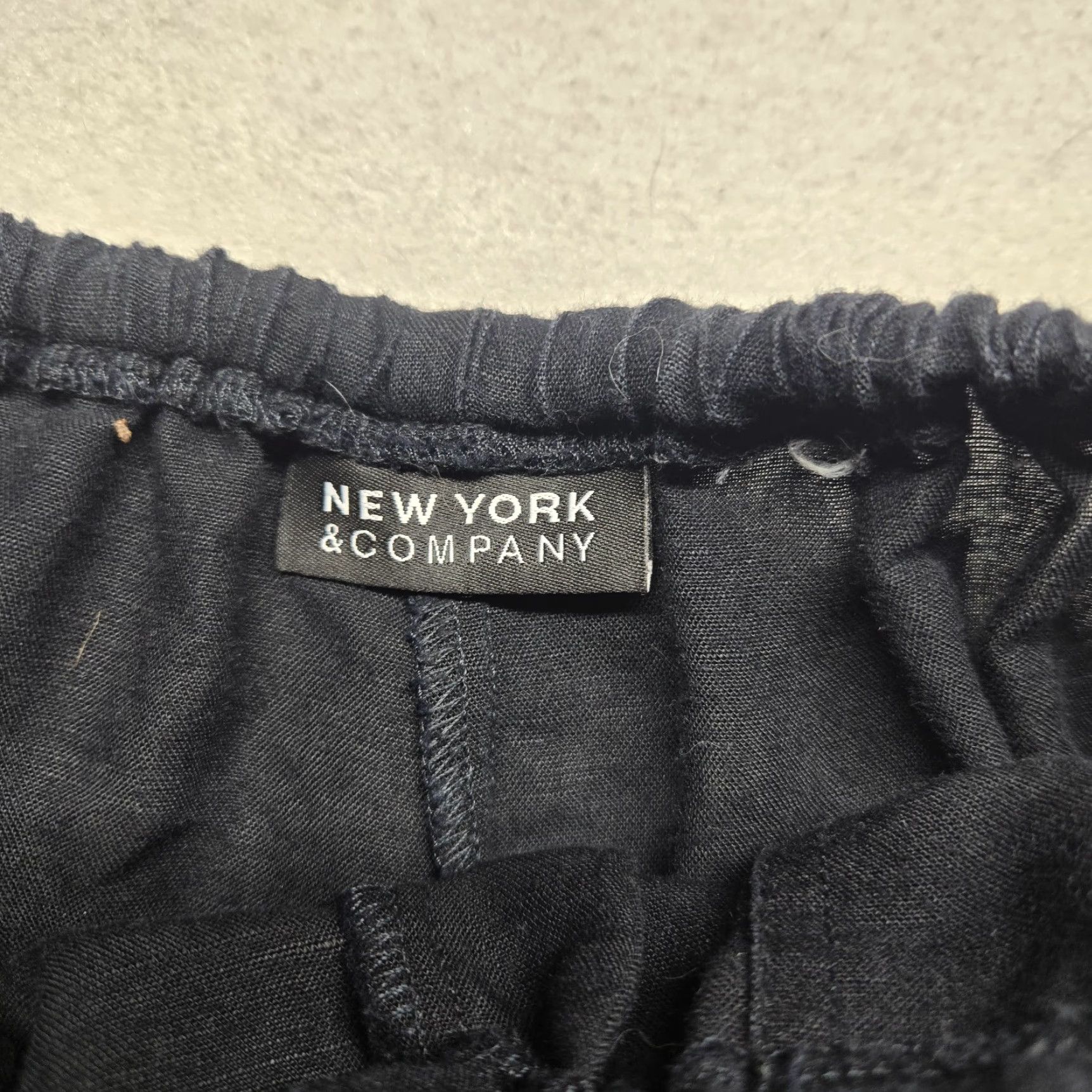 Vintage New York & Company Pants Women M Black Slim Ankle Stretch Tapered Solid Flat Front ZIP PULL ON Casual Workwear Modern Size 32" / US 10 / IT 46 - 3 Thumbnail