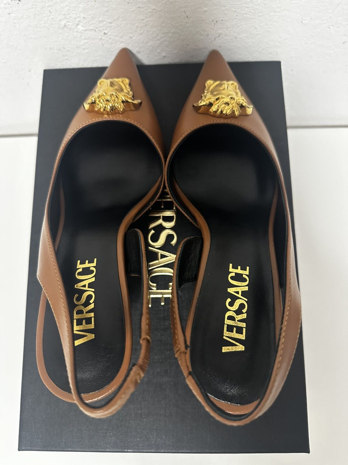 Versace Versace Medusa Slingback Pumps Size US 6 / IT 36 - 6 Thumbnail