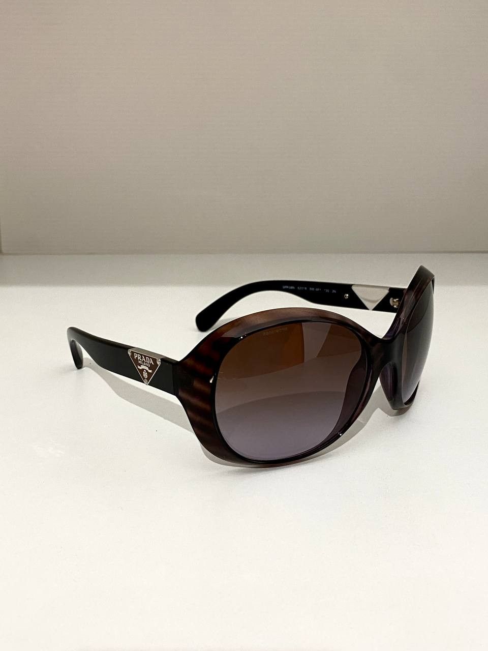 Prada Prada Milano Triangle Logo Oval Brown Oversized Sunglasses Size ONE SIZE - 2 Thumbnail