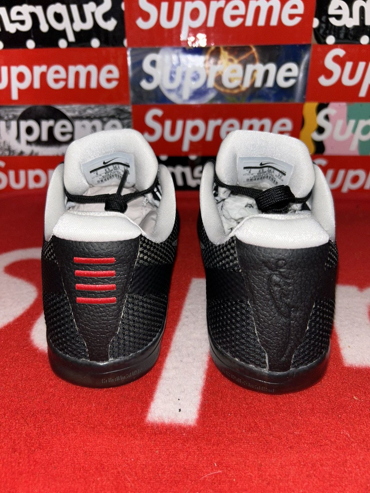 Nike Nike Kobe 11 Team Bank Black 856485-001 Size 6 VNDS Size US 6 / EU 39 - 3 Thumbnail