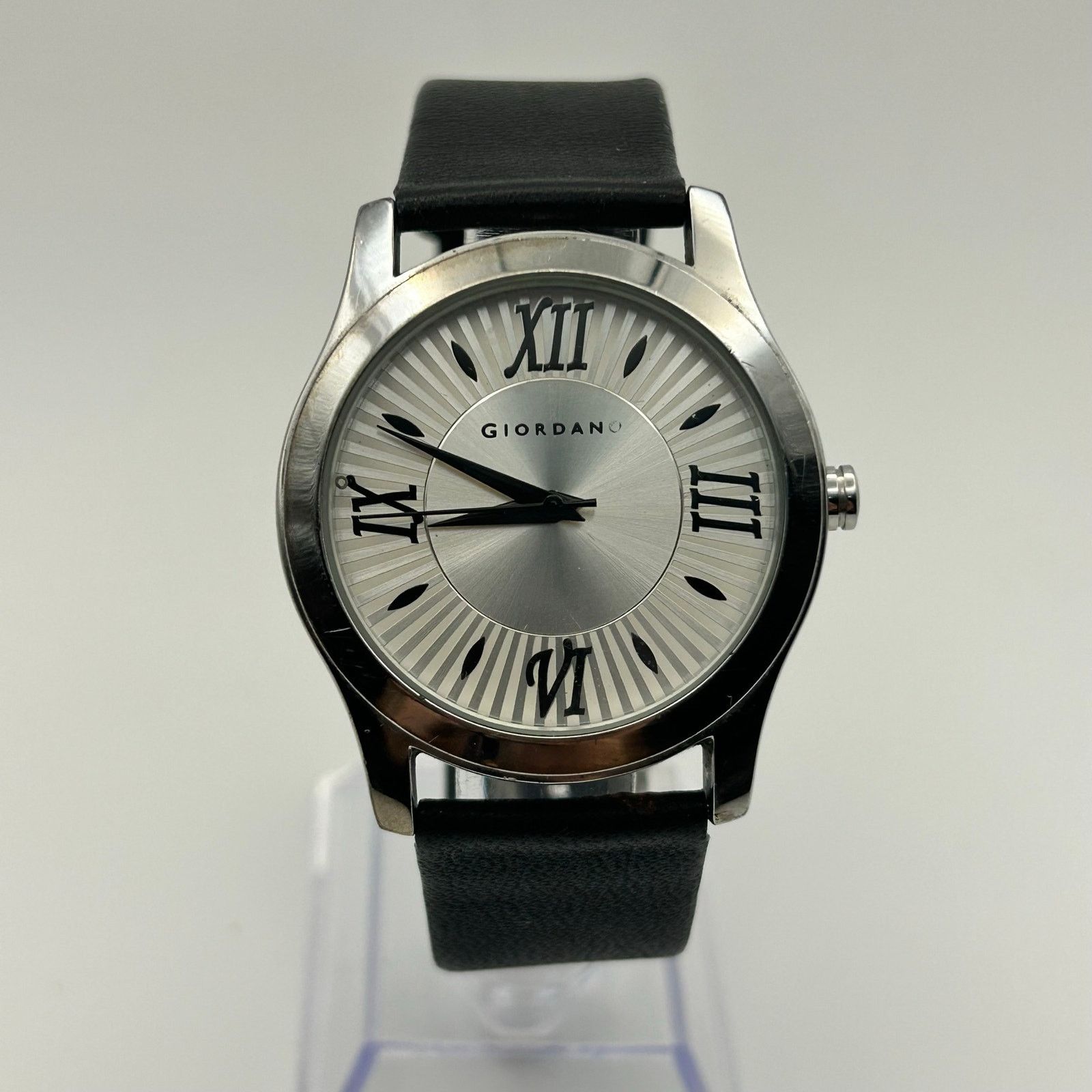 Giordano Giordano Silver Tone Black Leather Unisex Analog Watch Size ONE SIZE - 1 Thumbnail