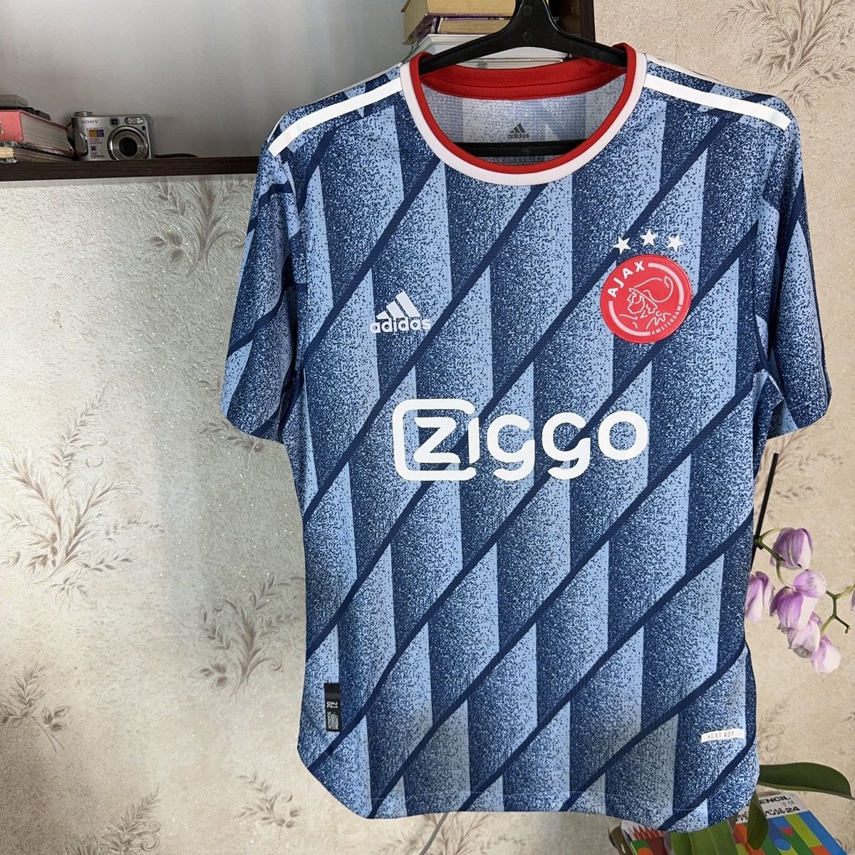 Adidas Adidas Ajax Jersey 2020-2021 Heat RDY Away Football Sz XL Size US XL / EU 56 / 4 - 5 Thumbnail