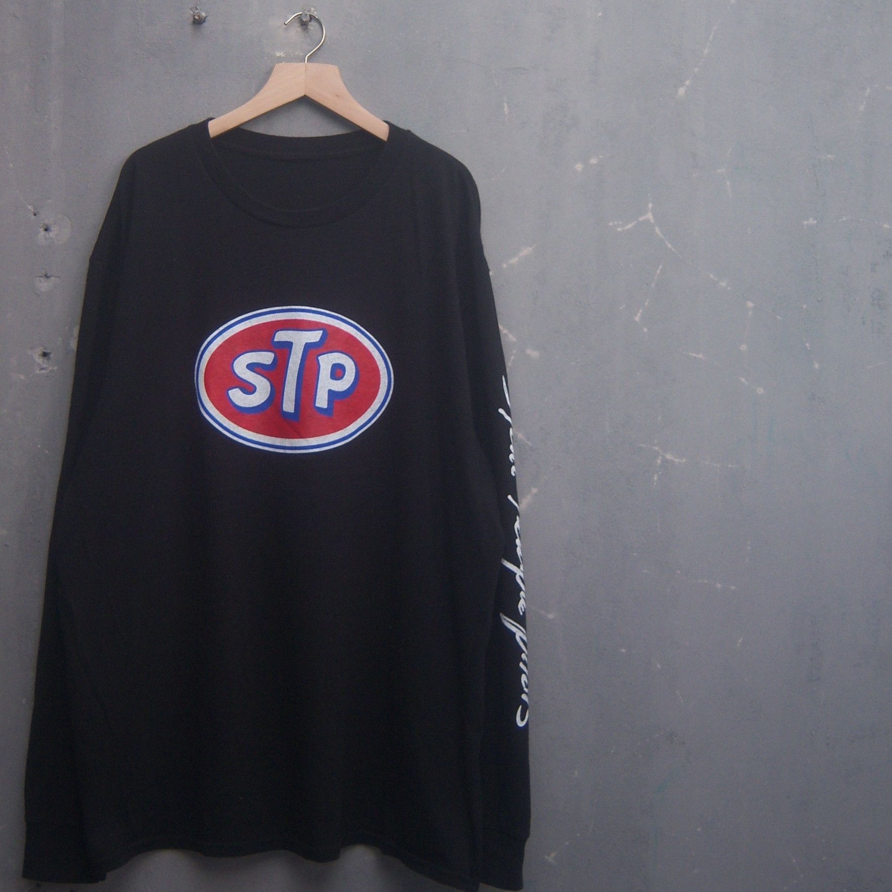 Band Tees Stone Temple Pilots T Shirt Size US XL / EU 56 / 4 - 2 Thumbnail