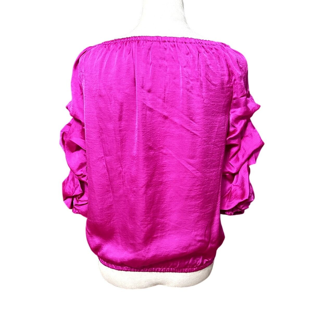 Vince Camuto Vince Camuto Women's Hot Pink Off Shoulder Blouse S NWT Size S / US 4 / IT 40 - 6 Thumbnail