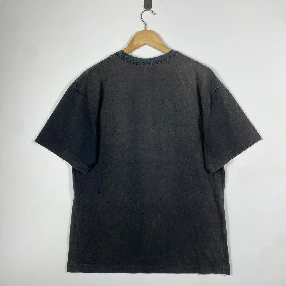 Vintage Vintage 90's WEISS ART Australia Graphic Faded Tee Shirt Size US M / EU 48-50 / 2 - 5 Thumbnail