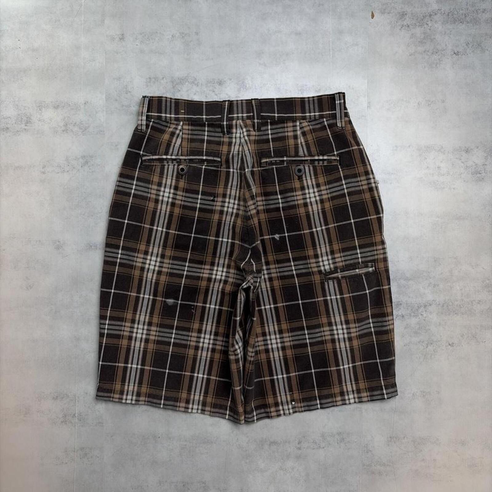 Burnside Y2K Burnside Grunge Gothic Plaid Skater Distressed Shorts Size 42" / US 20 - 1 Thumbnail