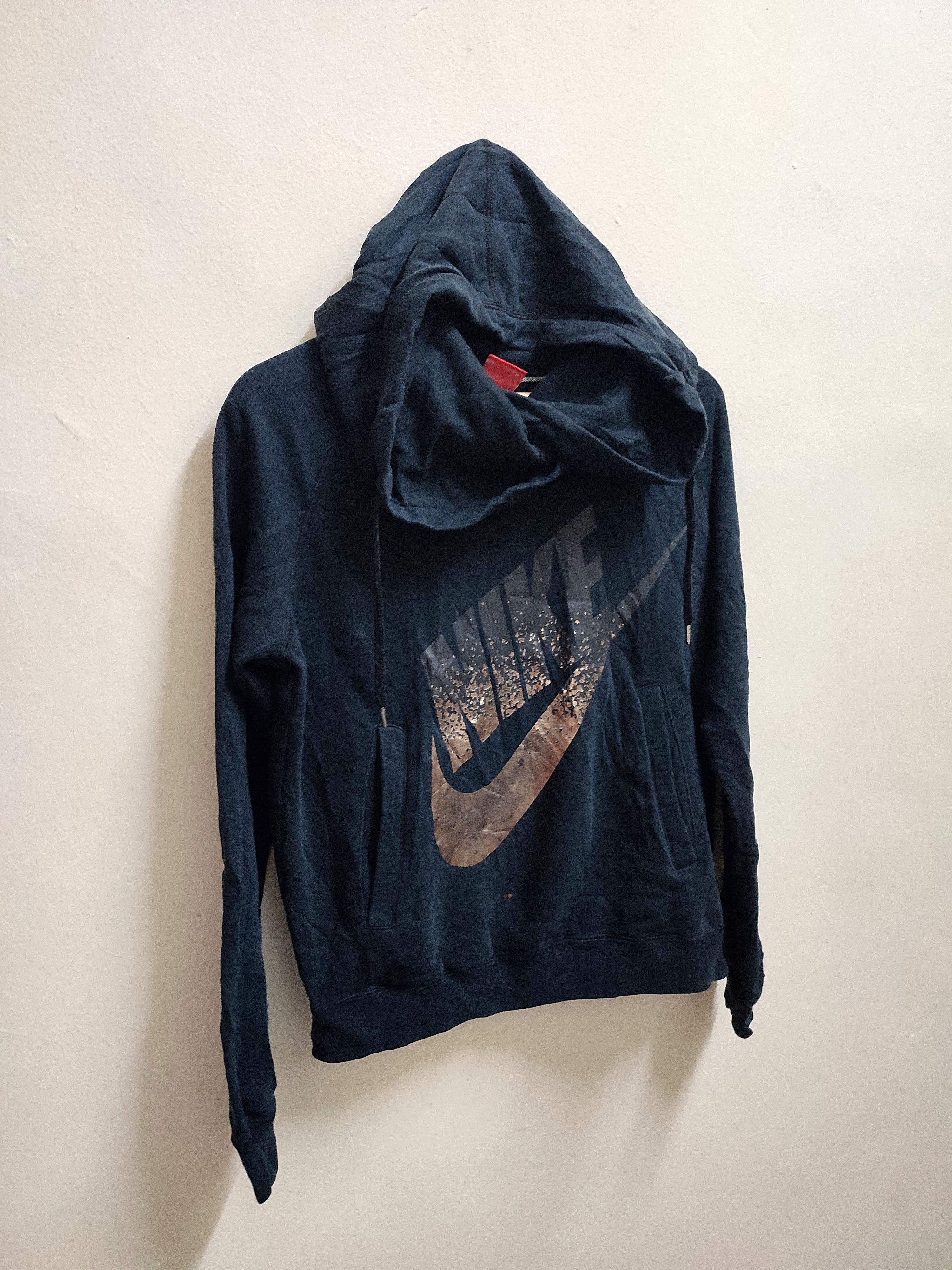 Nike Vintage Y2k Nike Black Hoodies Size US M / EU 48-50 / 2 - 1 Thumbnail