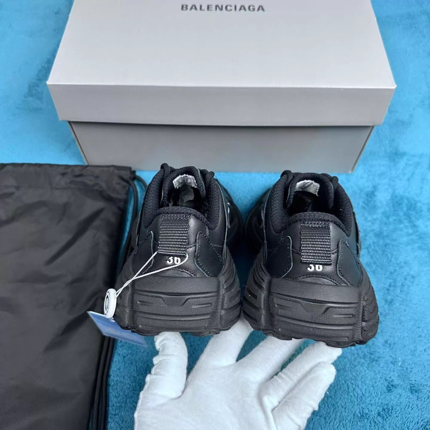 Balenciaga Balenciaga Monday Calfskin Low Top Dad Sneaker 36 Black Size US 5.5 / IT 35.5 - 4 Thumbnail