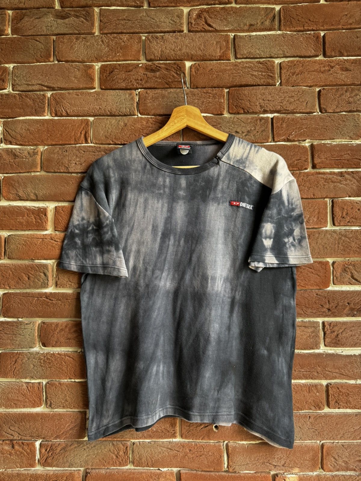 Diesel Vintage Diesel T-Shirt Big Logo Blue Y2k Hype Designer Size US S / EU 44-46 / 1 - 1 Thumbnail