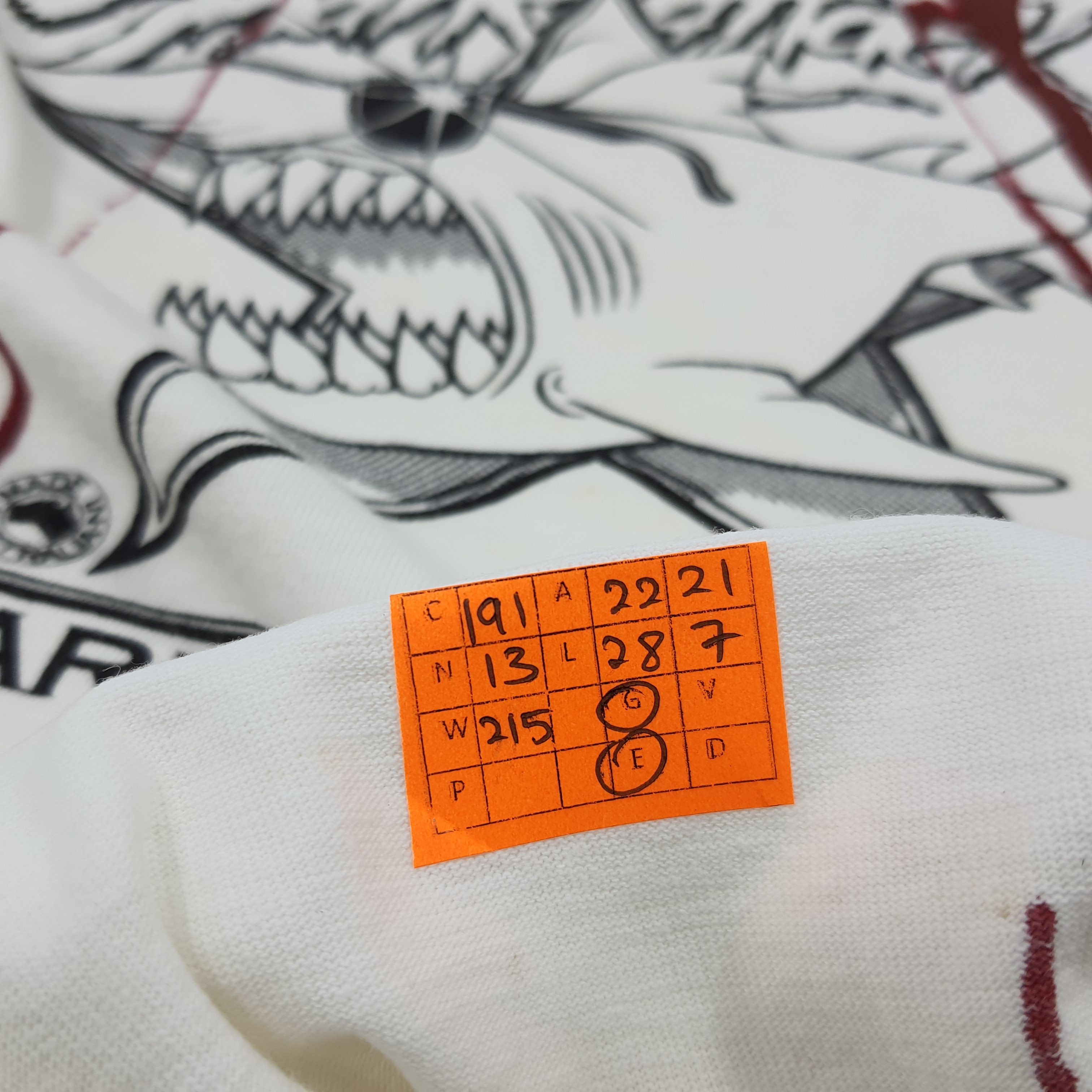 Vintage Vintage Shark Attack Shark Catchers Club Costume Tshirt Size US L / EU 52-54 / 3 - 8 Thumbnail