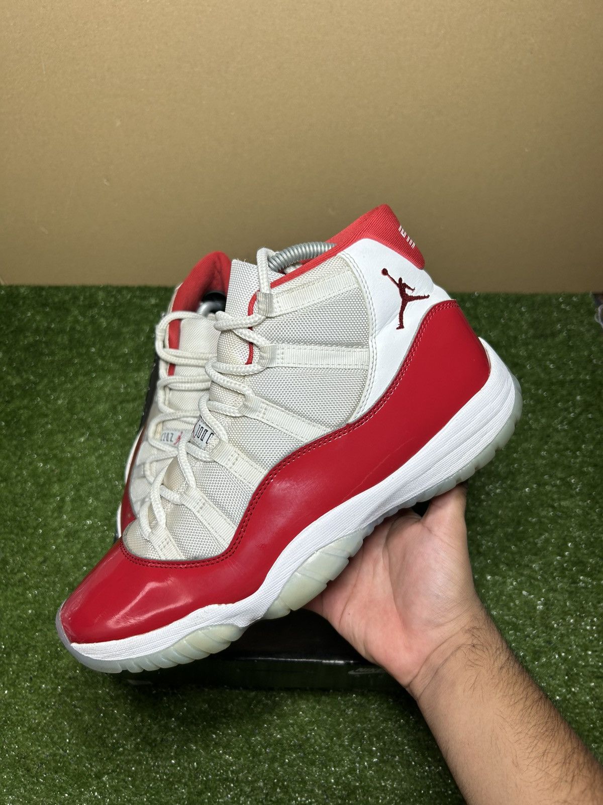 Jordan Brand Jordan 11 cherry Size US 11 / EU 44 - 2 Thumbnail