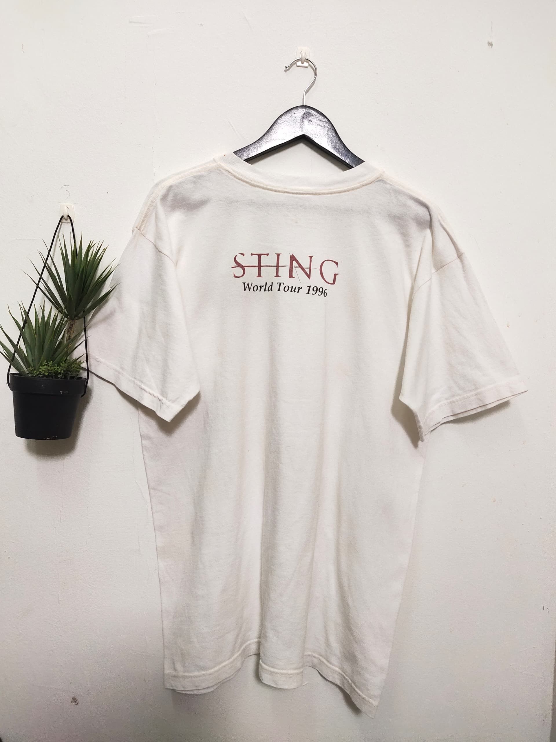 Band Tees Vintage 1996 Sting The police world tour promo t shirt Size US L / EU 52-54 / 3 - 1 Thumbnail