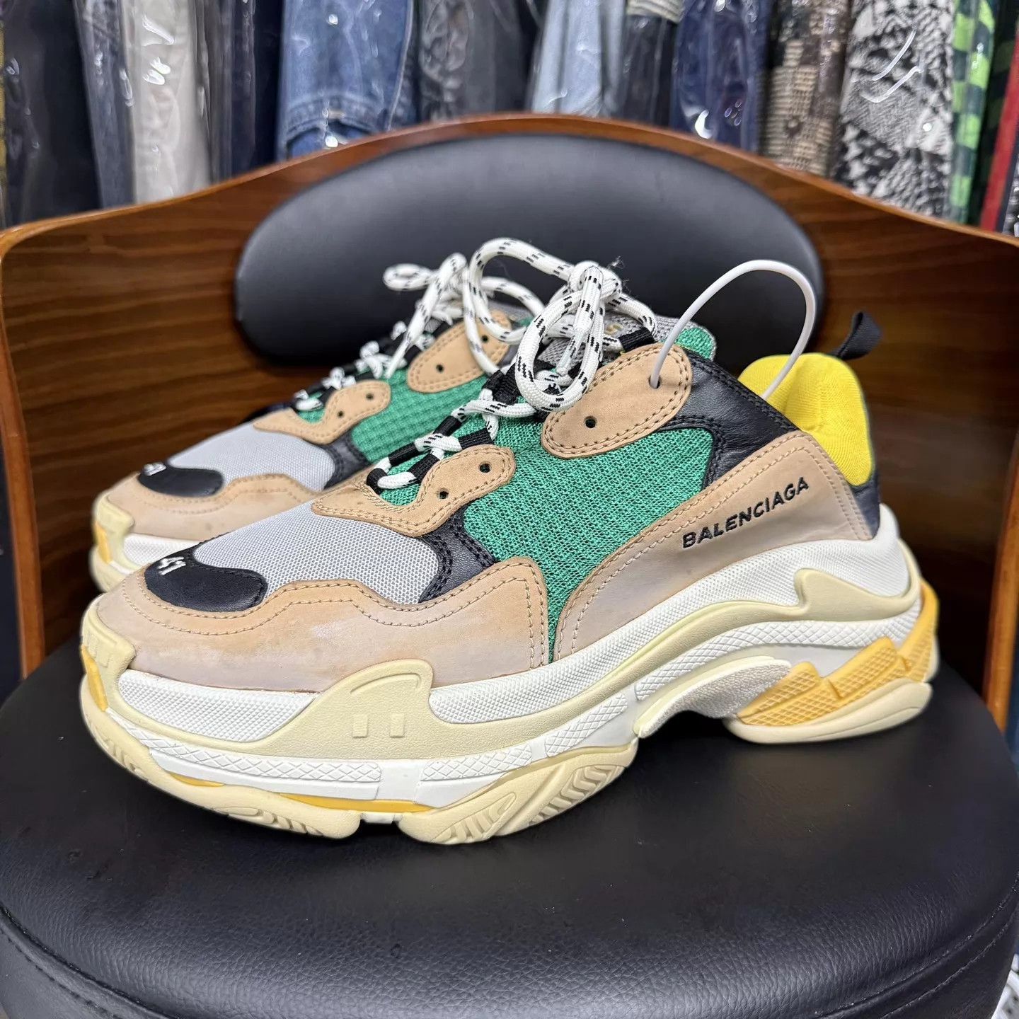 Balenciaga Multi-Color Chunky Low-Top Sneakers Size 8 Size US 8 / EU 41 - 1 Thumbnail