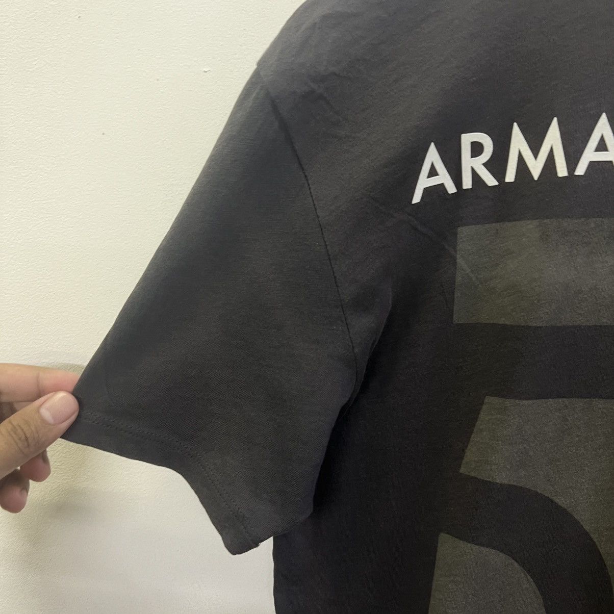 Armani Exchange ARMANI EXCHANGE 5th Anniversary JAPAN Commemorative Tshirt Size US S / EU 44-46 / 1 - 13 Thumbnail