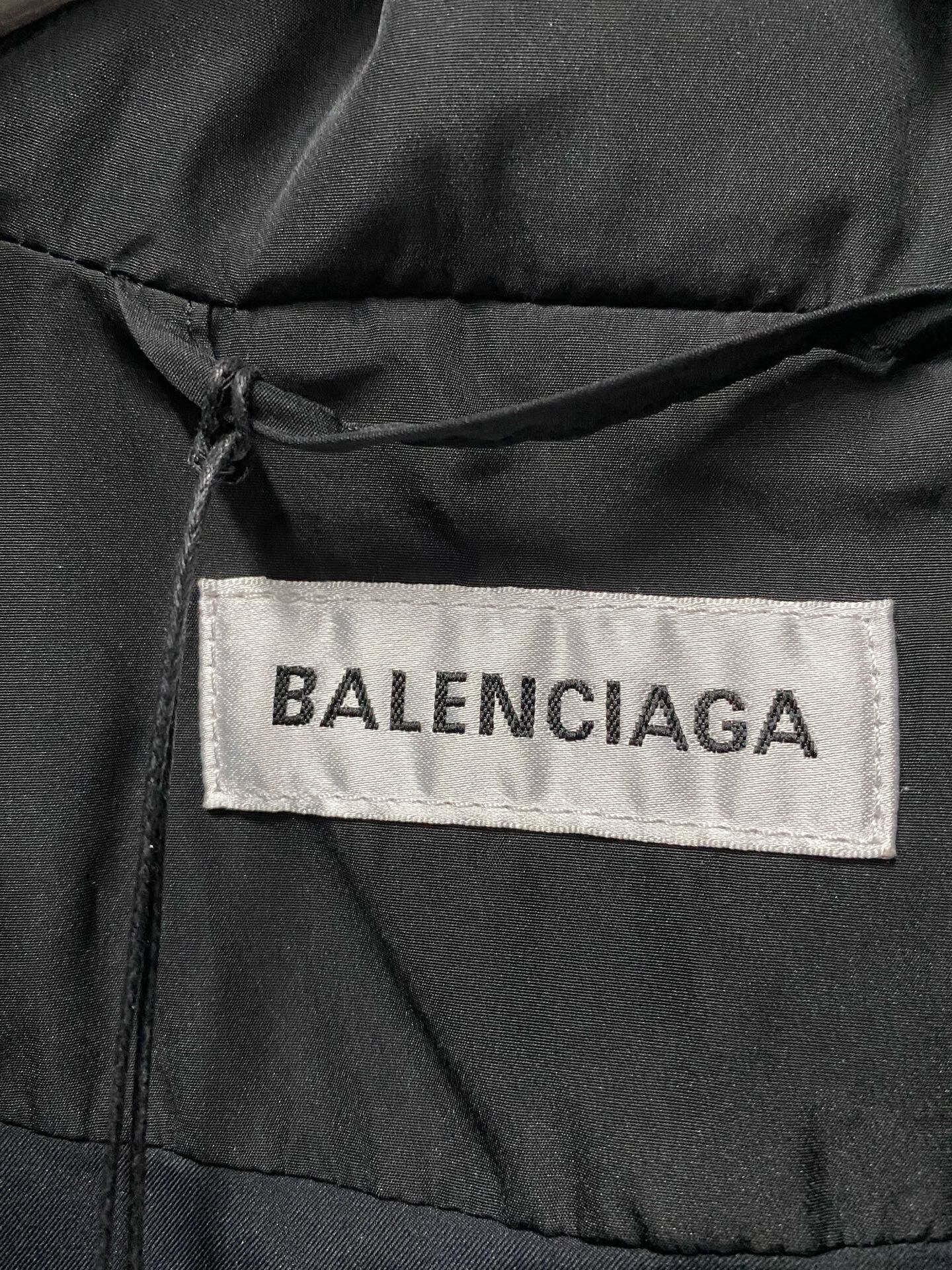 Balenciaga balenciaga black puffer jacket size 34 Size US XXS / EU 40 - 6 Thumbnail
