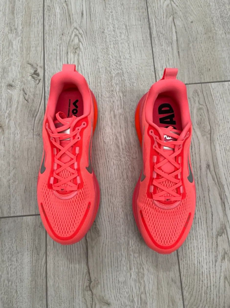 Nike Nike Zoom Vomero 18 Size US 10 / EU 43 - 2 Thumbnail