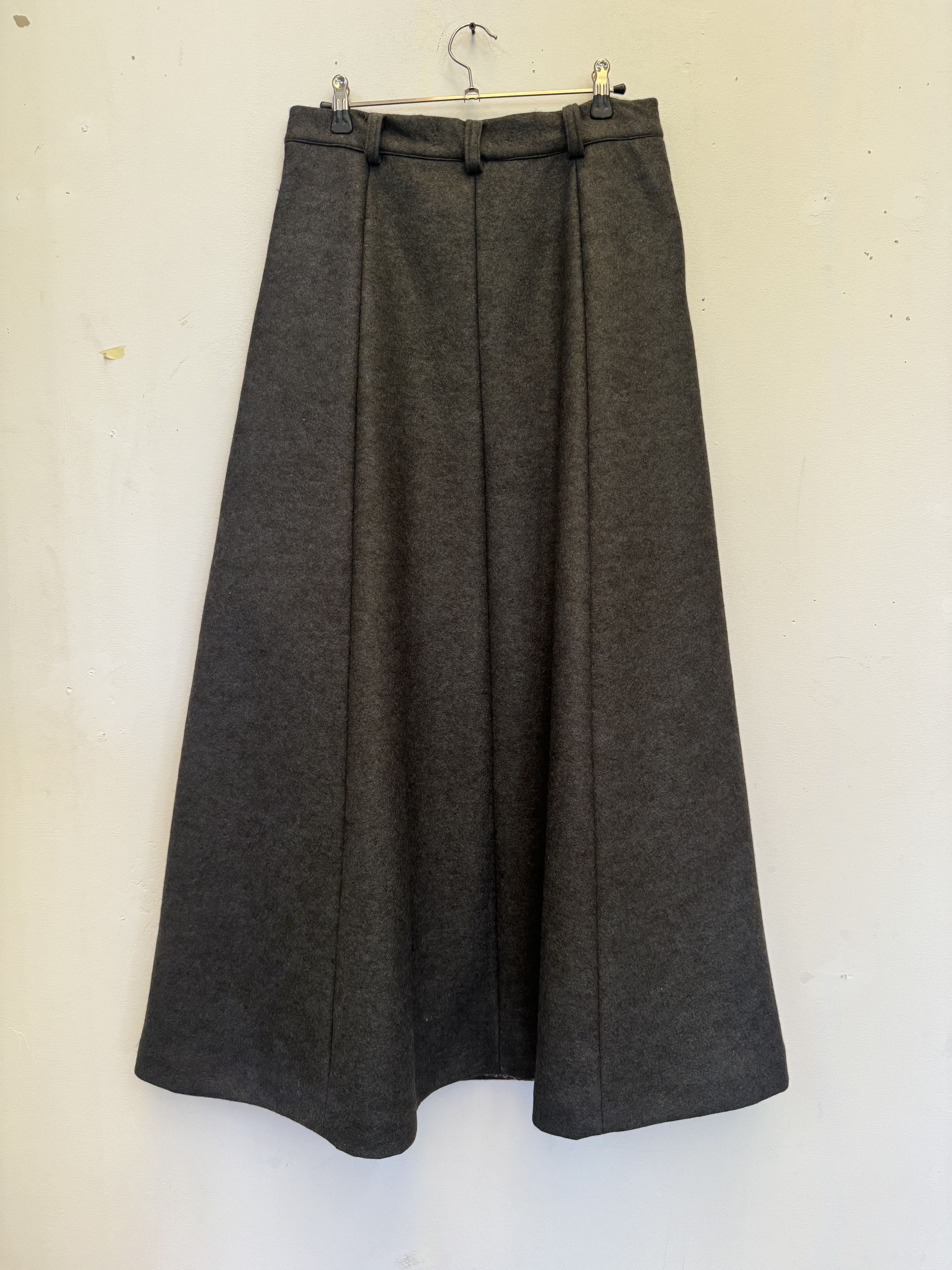 Mavranyma Long wool skirt Size 30" / US 8 / IT 44 - 5 Thumbnail