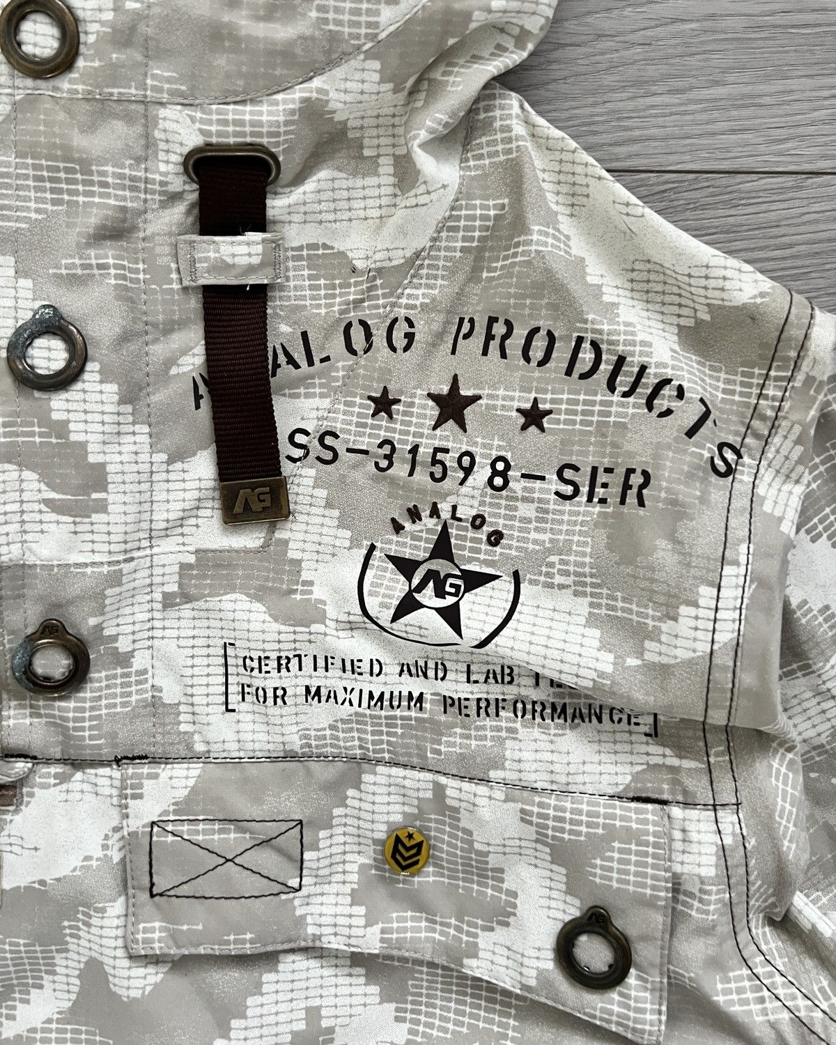 Analog Burton Analog FW2007 Waterproof Snow Camo 'Gasket' Jacket Size US S / EU 44-46 / 1 - 4 Thumbnail