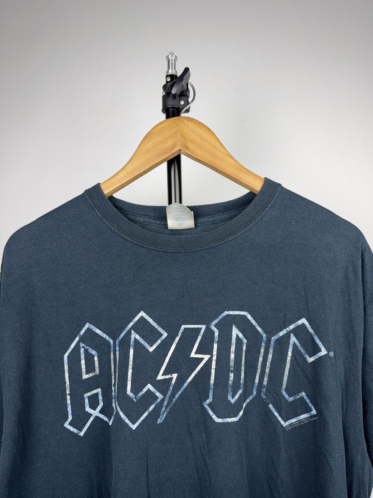 AC/DC 00s AC/DC Buenos Aires 2009 Tour Rock Band T-Shirt Gildan Size US L / EU 52-54 / 3 - 2 Thumbnail