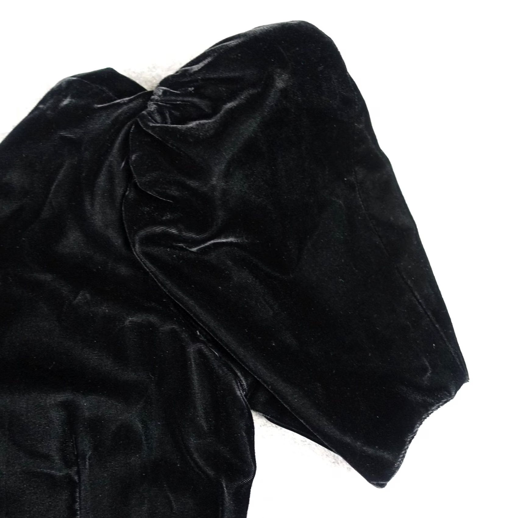 Velvet VINTAGE Black Velvet Dress Puff Sleeve Peplum Rhinestone Bow Midi 80s Womens 6 Dress Black Velvet Puff Sleeve Peplum Rhinestone Bow Midi 80s Womens 6 Size M / US 6-8 / IT 42-44 - 2 Thumbnail