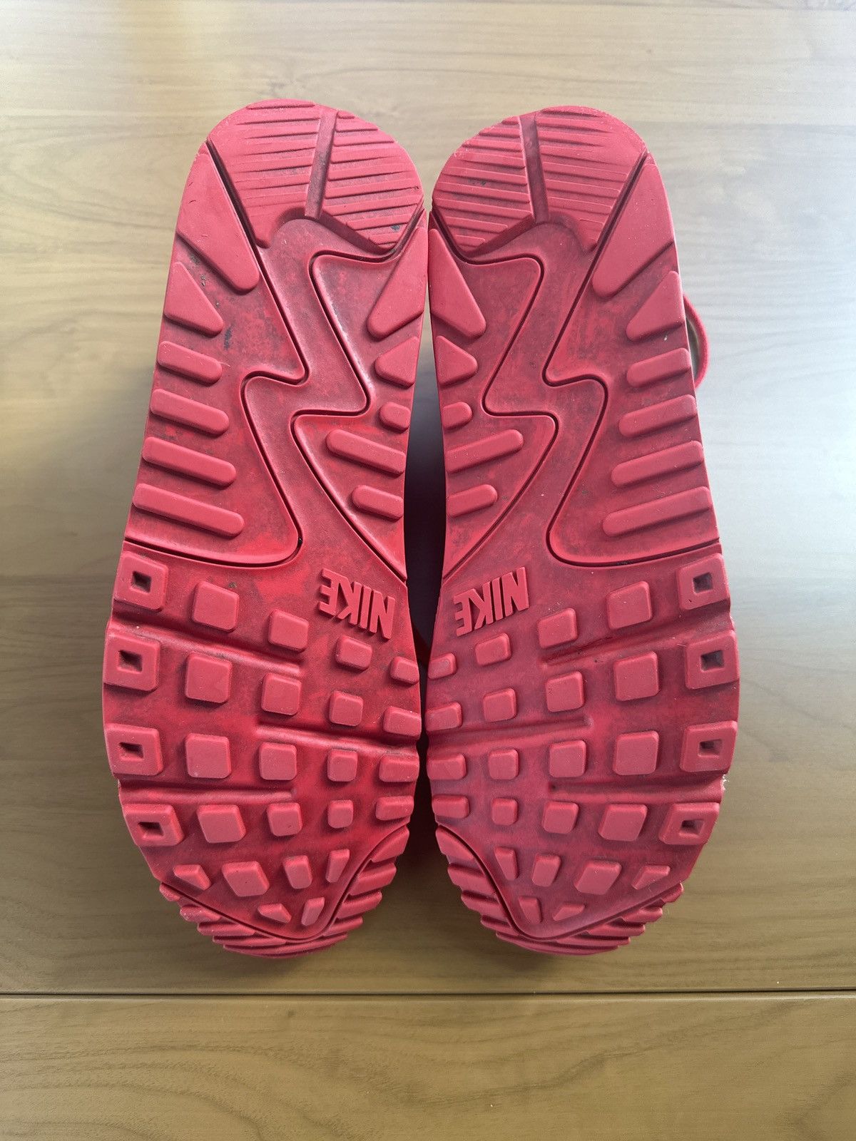 Nike Air max 90 Hyp Triple Red Size US 13 / EU 46 - 6 Thumbnail