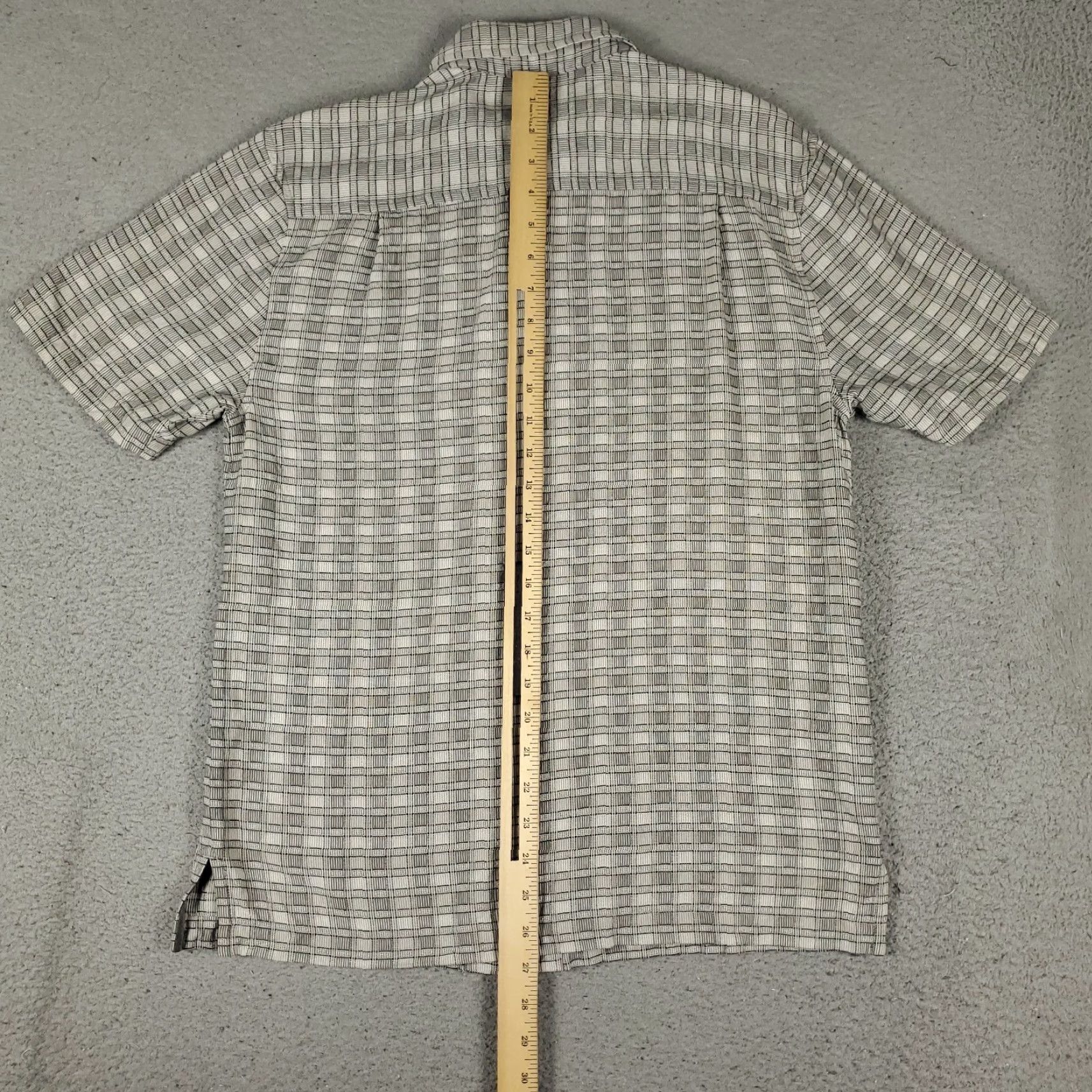 Tommy Bahama Tommy Bahama Shirt Mens Small Gray/Beige Plaid Silk Hawaiian Button Up Size US S / EU 44-46 / 1 - 3 Thumbnail