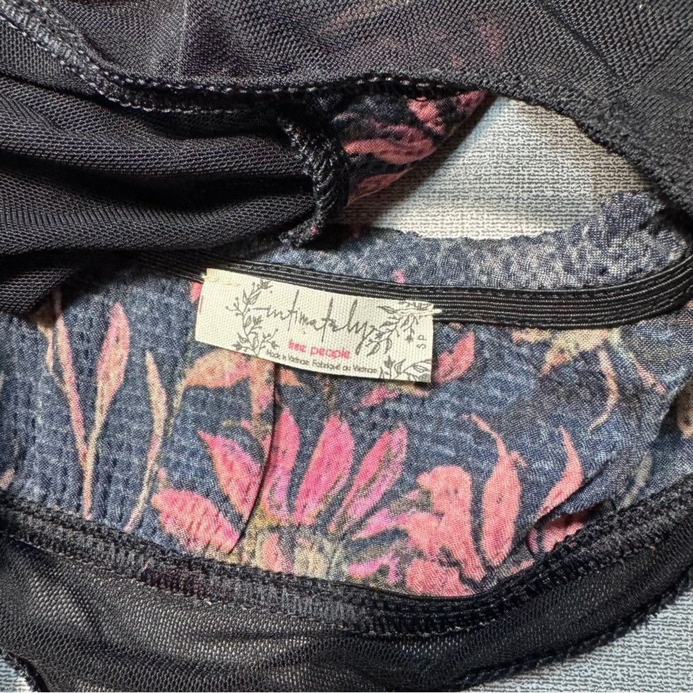 Free People NWT New Free People There She Goes Printed Bodysuit Size S Size S / US 4 / IT 40 - 6 Thumbnail
