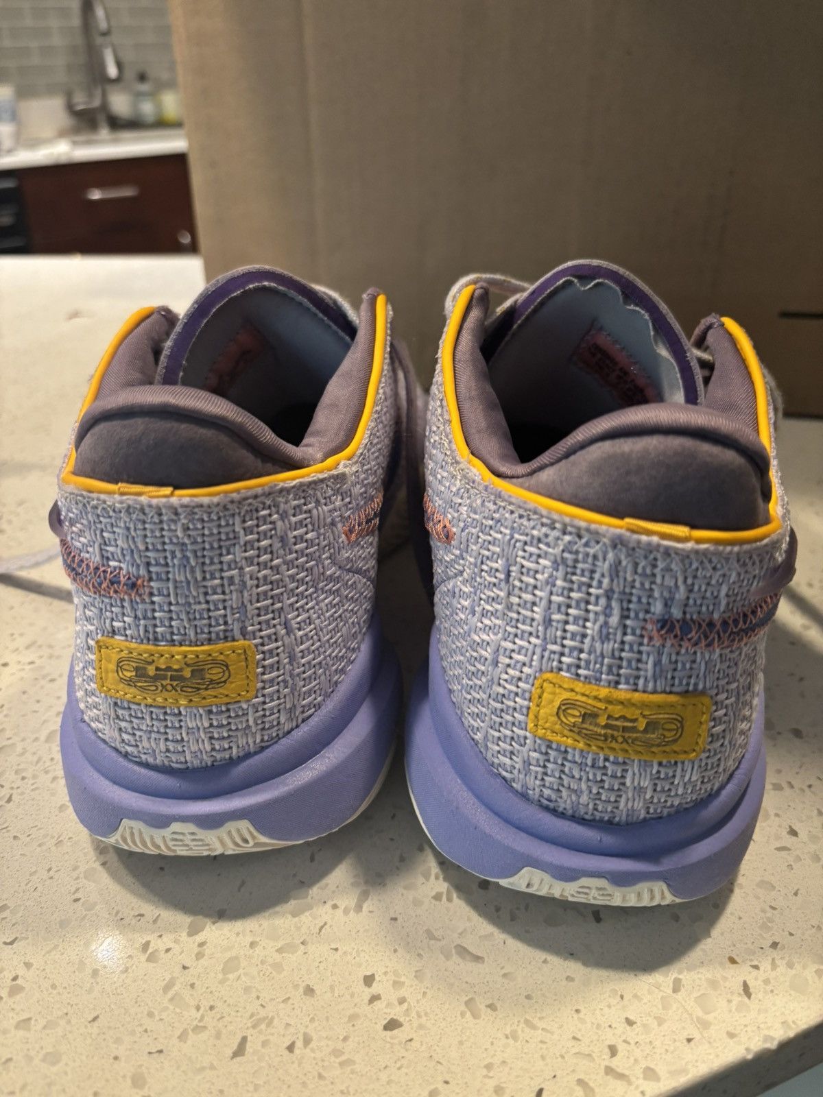 Nike Nike LeBron 20 Violet Frost Size US 11 / EU 44 - 4 Thumbnail