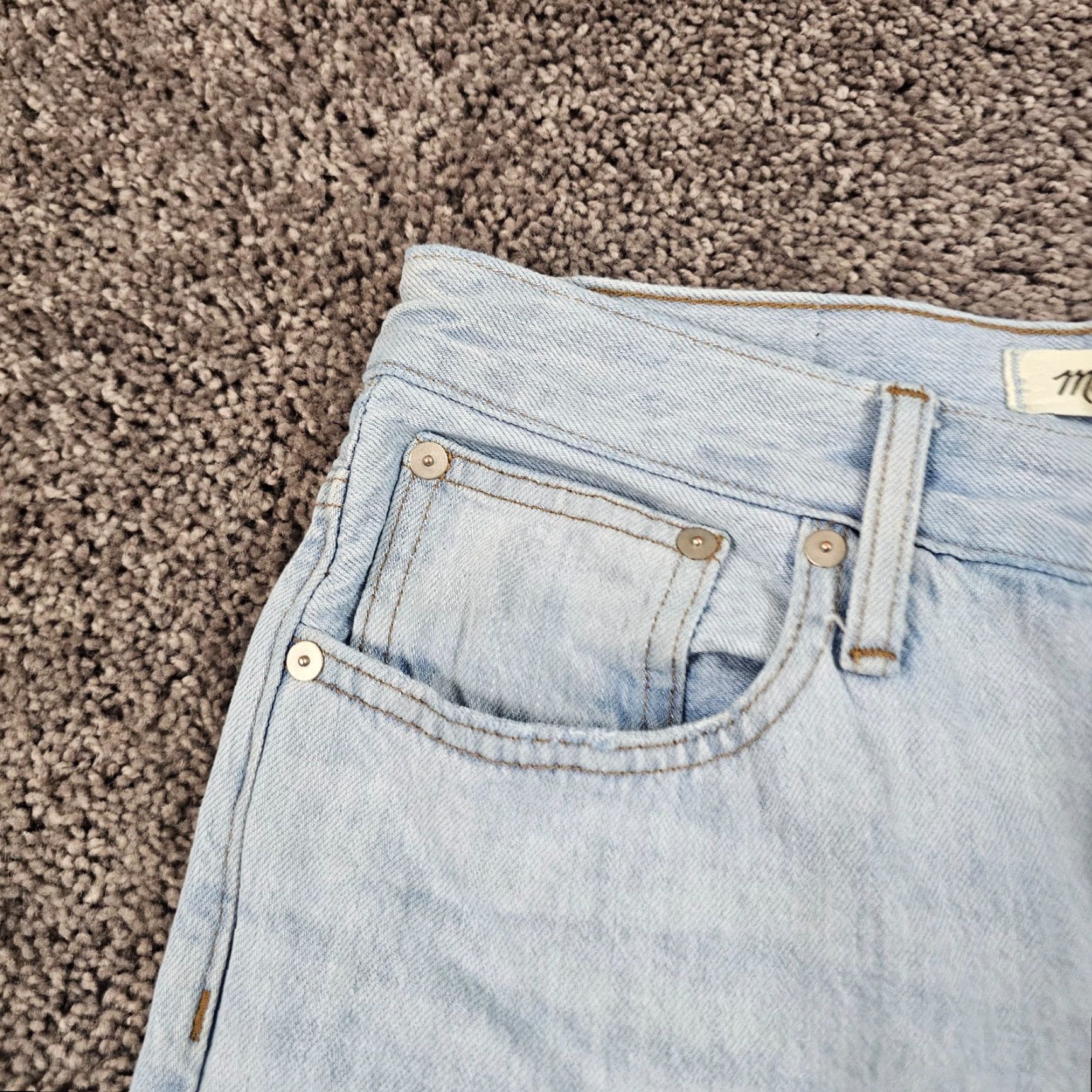 Madewell VINTAGE Madewell Jeans Womens Regular Fit Straight Leg Distressed Light Wash Blue 24x27 Size 42" / US 20 - 3 Thumbnail