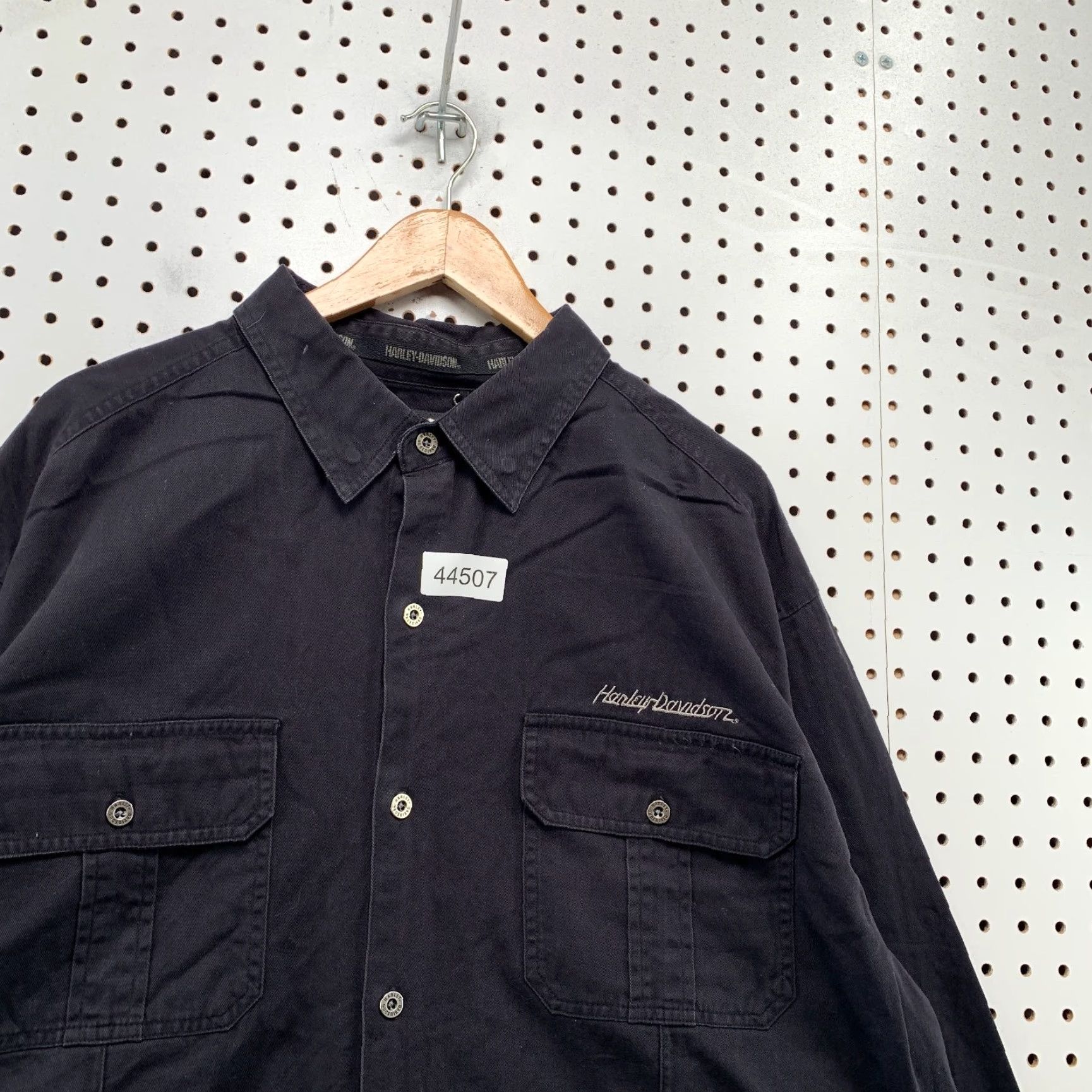 Harley Davidson VINTAGE Harley-Davidson Button-Up Shirt 2XL Black Embroidered Eagle Long Sleeve Mens 2XL Vintage Biker Cowboy Style Size US XXL / EU 58 / 5 - 5 Thumbnail