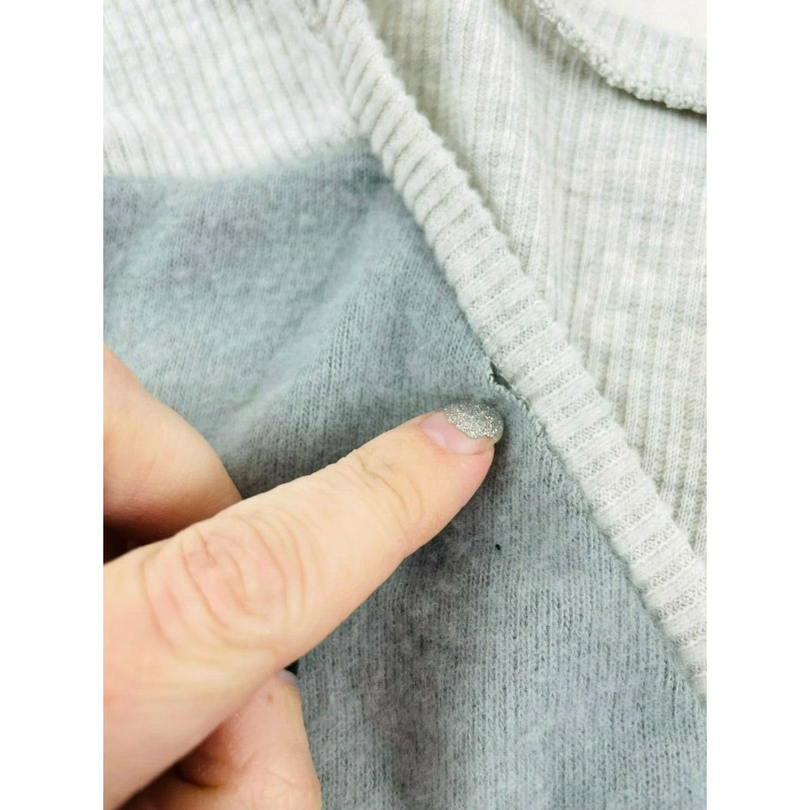 Vintage Poof New York Sweater Women's M Gray Fleece Deep V-Neck Long Sleeve NWD Vintage No Size M / US 6-8 / IT 42-44 - 7 Thumbnail