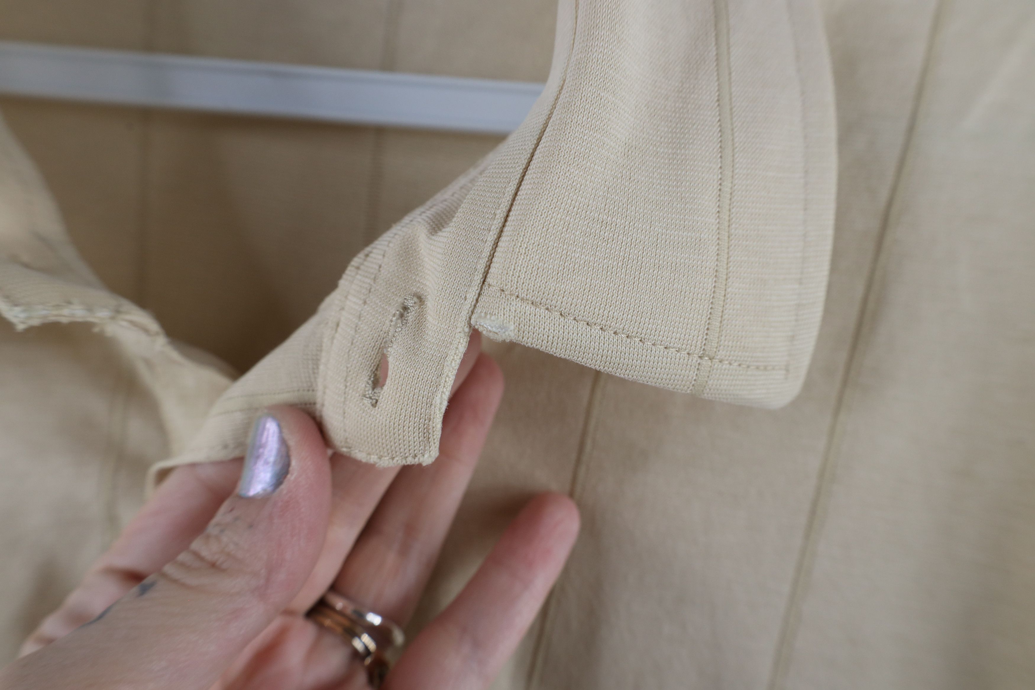 Vintage Vintage 90s Streetwear Knit Collared Pocket Polo Shirt Beige Size US L / EU 52-54 / 3 - 8 Thumbnail