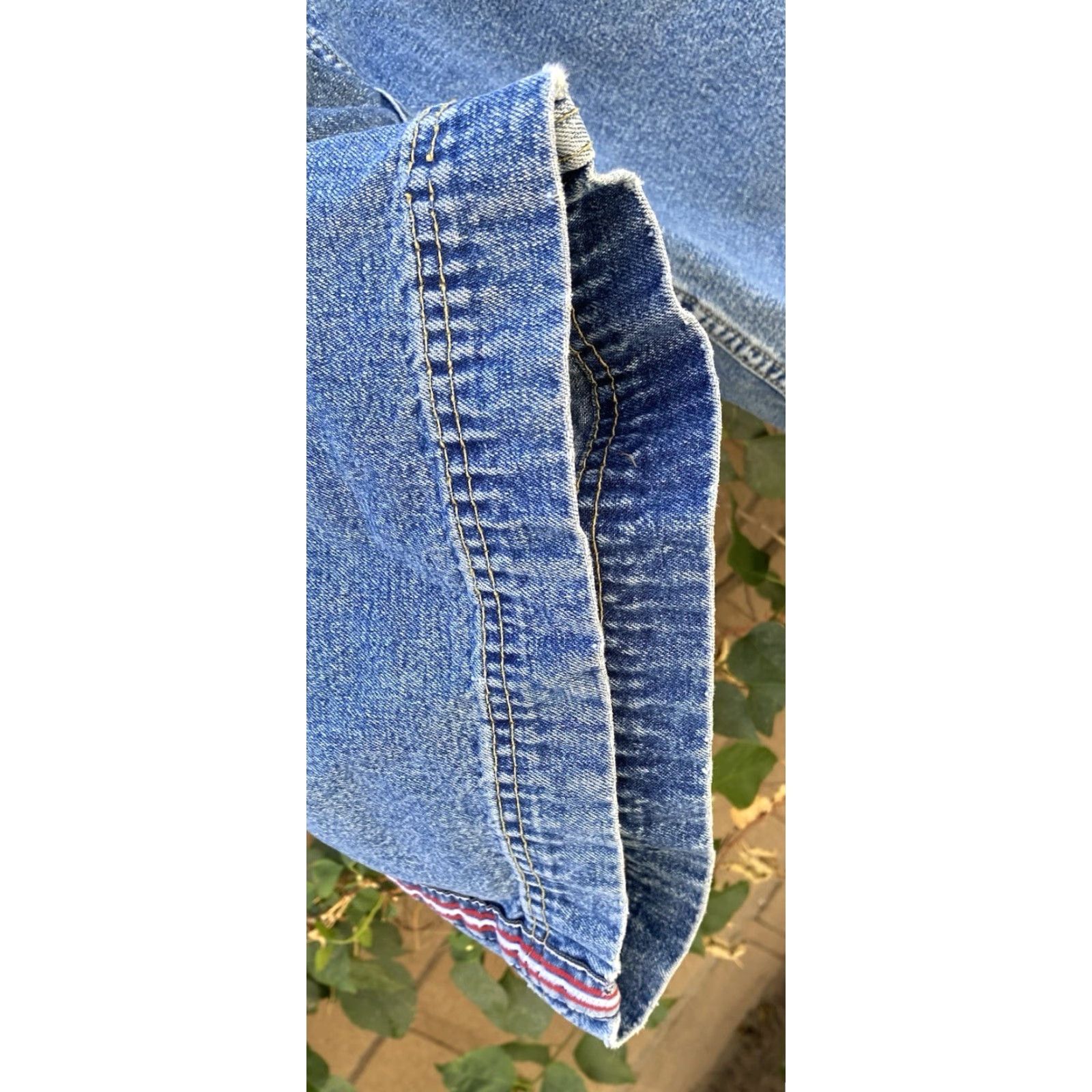 Tommy Hilfiger VINTAGE Tommy Hilfiger 90s Y2K Style Loose Baggy Skate Denim Jean Shorts Mens 33 Size US 33 - 5 Thumbnail
