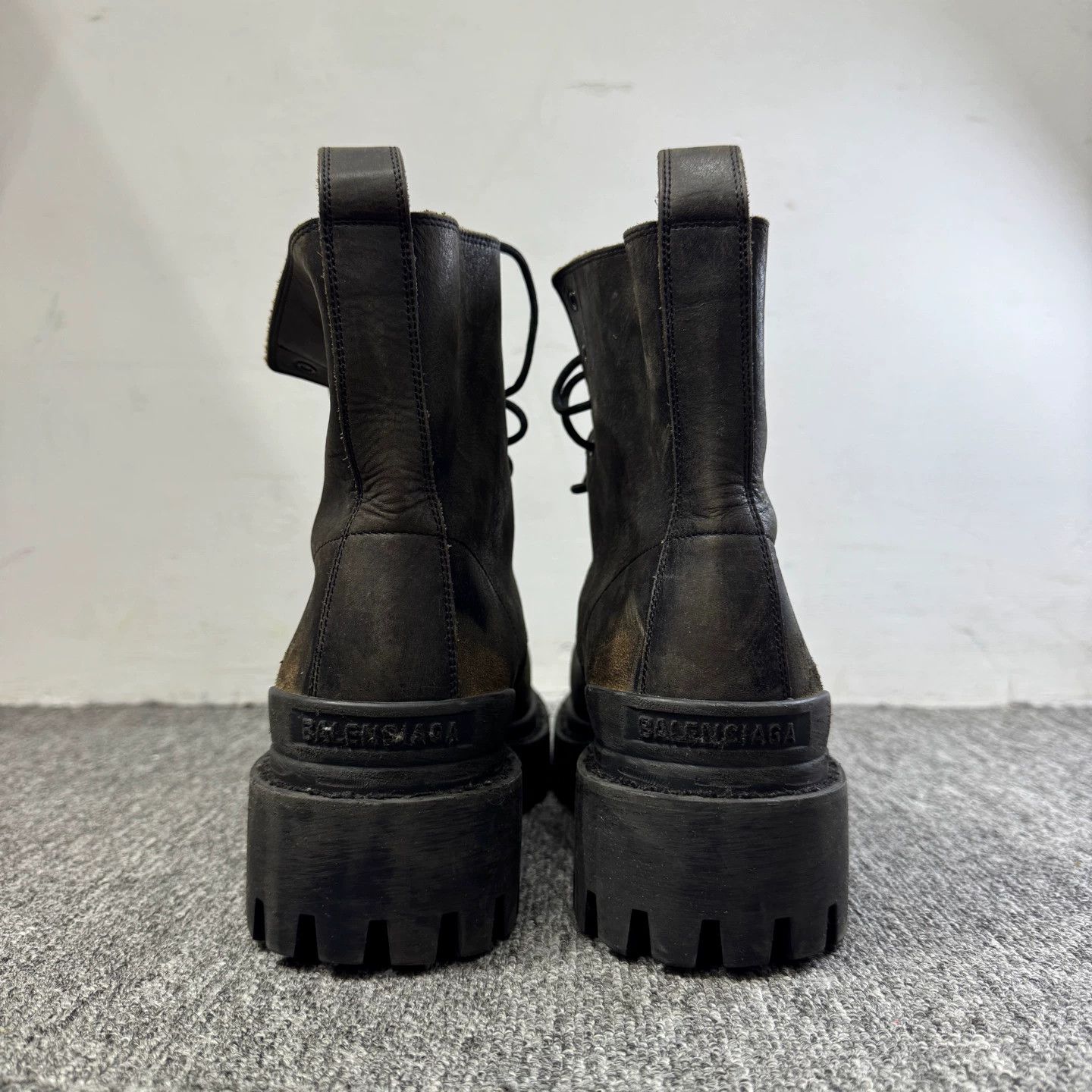 Balenciaga Balenciaga Rust Distressed Leather Boots 95 New 42 EU Size US 9 / EU 42 - 3 Thumbnail