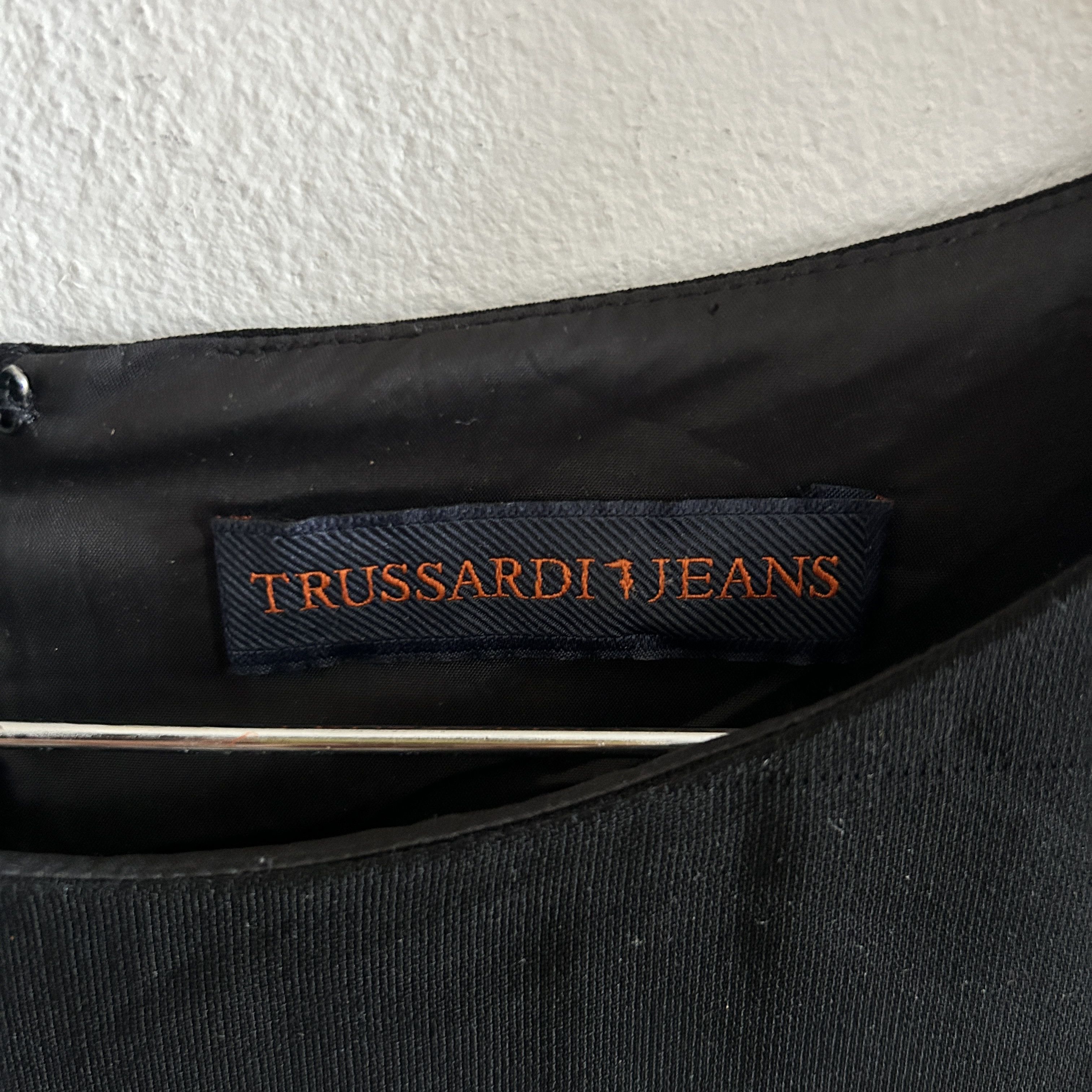 Trussardi Vintage Trussardi Black Cold Shoulder Dress Size M / US 6-8 / IT 42-44 - 14 Thumbnail