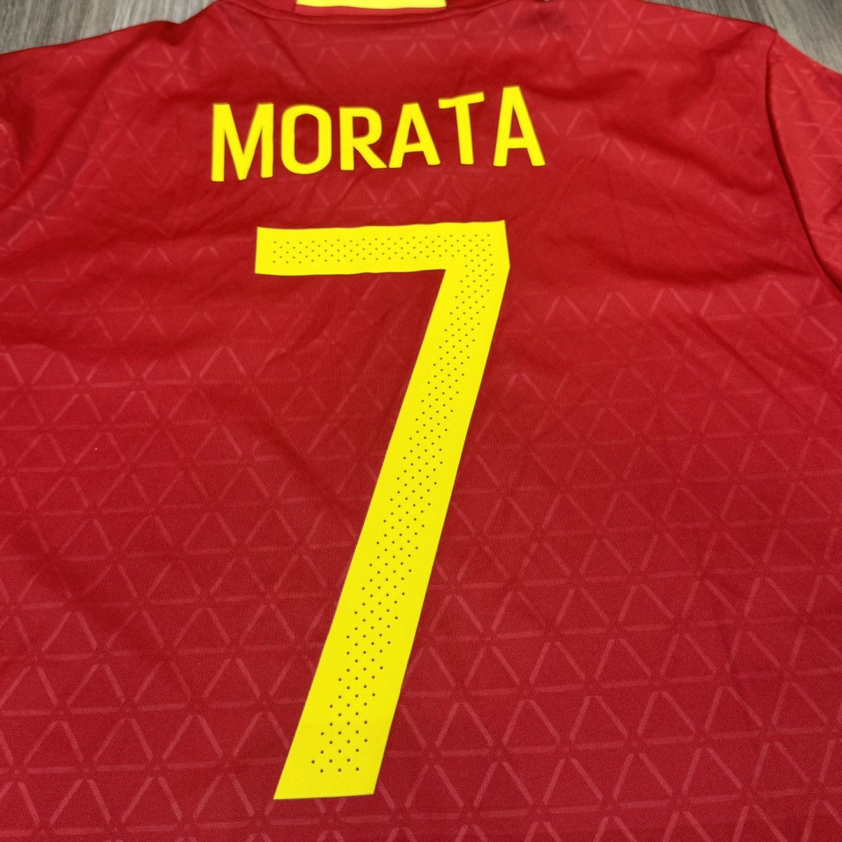 Adidas Spain 15/16 home shirt #7 Morata Size US M / EU 48-50 / 2 - 4 Thumbnail