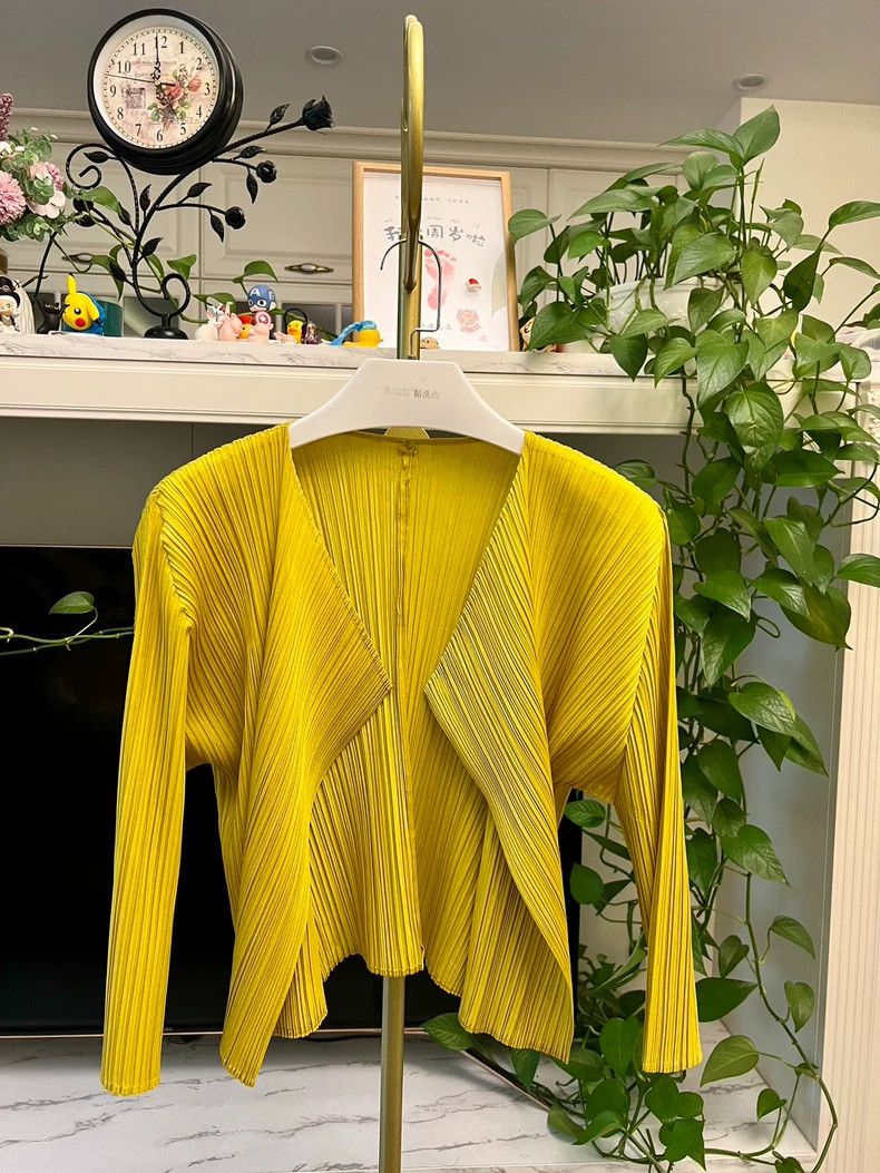 Issey Miyake issey miyake size:3 Yellow cardigan 2506-Nextarrow Size XXS / US 00 / IT 34 - 1 Thumbnail