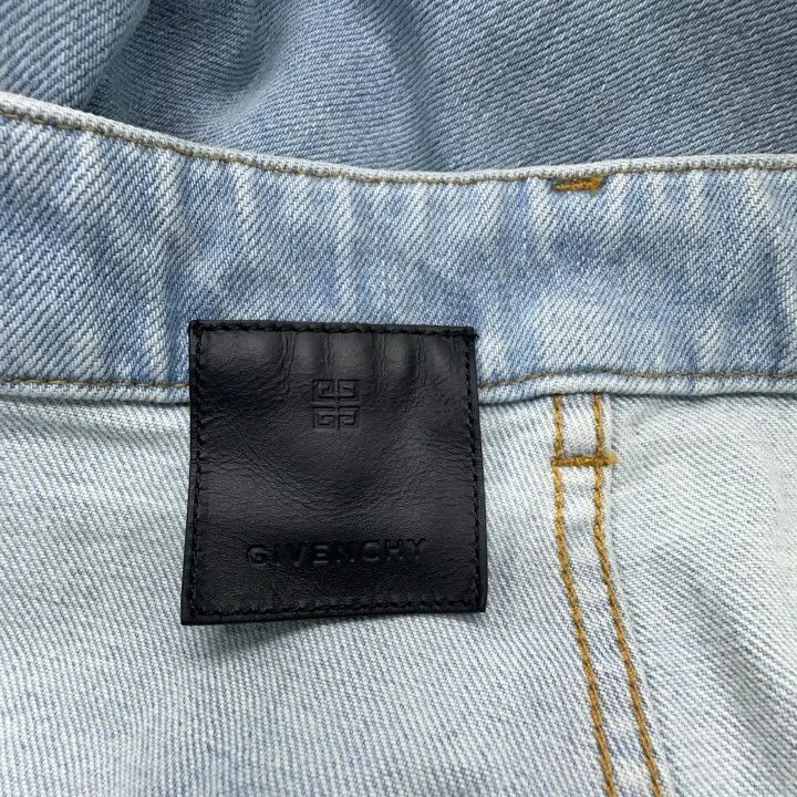 Givenchy Givenchy Givenchy SS23 Light Wash Wide Leg Jeans -2507 Size US 33 - 4 Thumbnail
