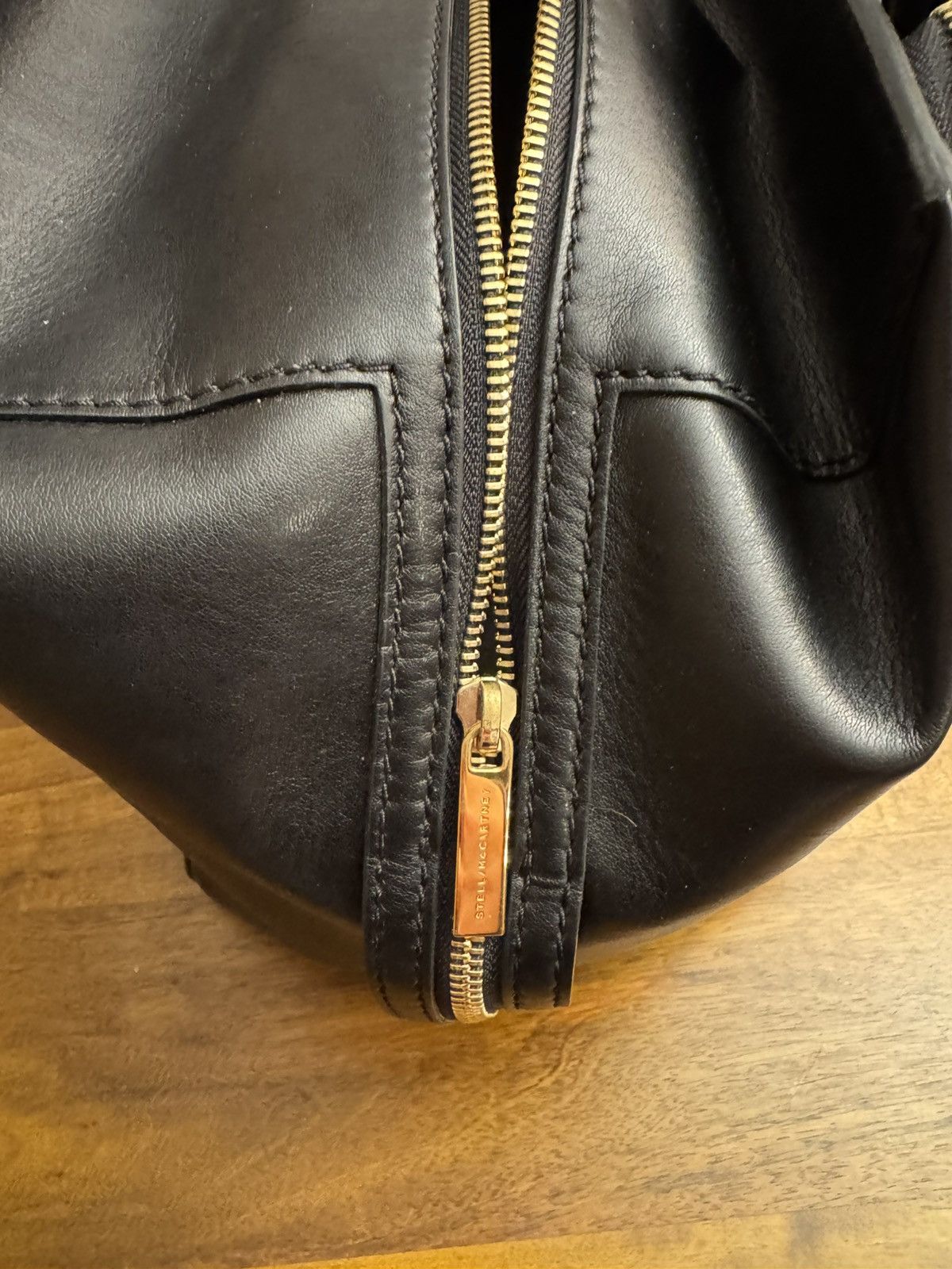 Stella McCartney STELLA MCCARTNEY Black Zipper Embellished Handle Bag Size ONE SIZE - 5 Thumbnail
