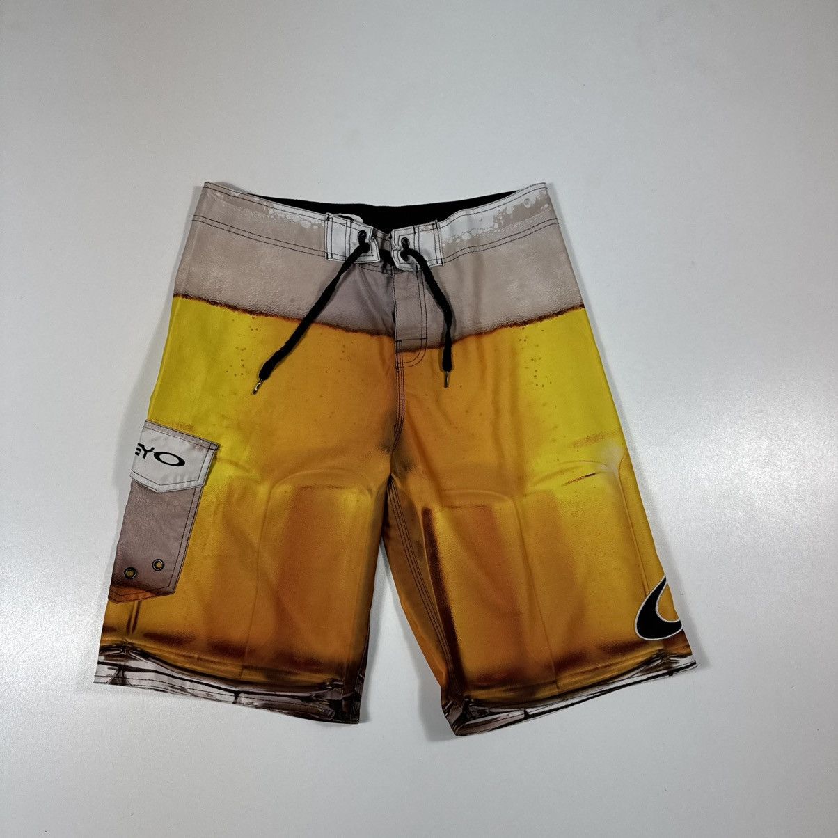 Oakley vintage 90s oakley shorts beer print humor Y2K RARE Size US 36 / EU 52 - 1 Thumbnail