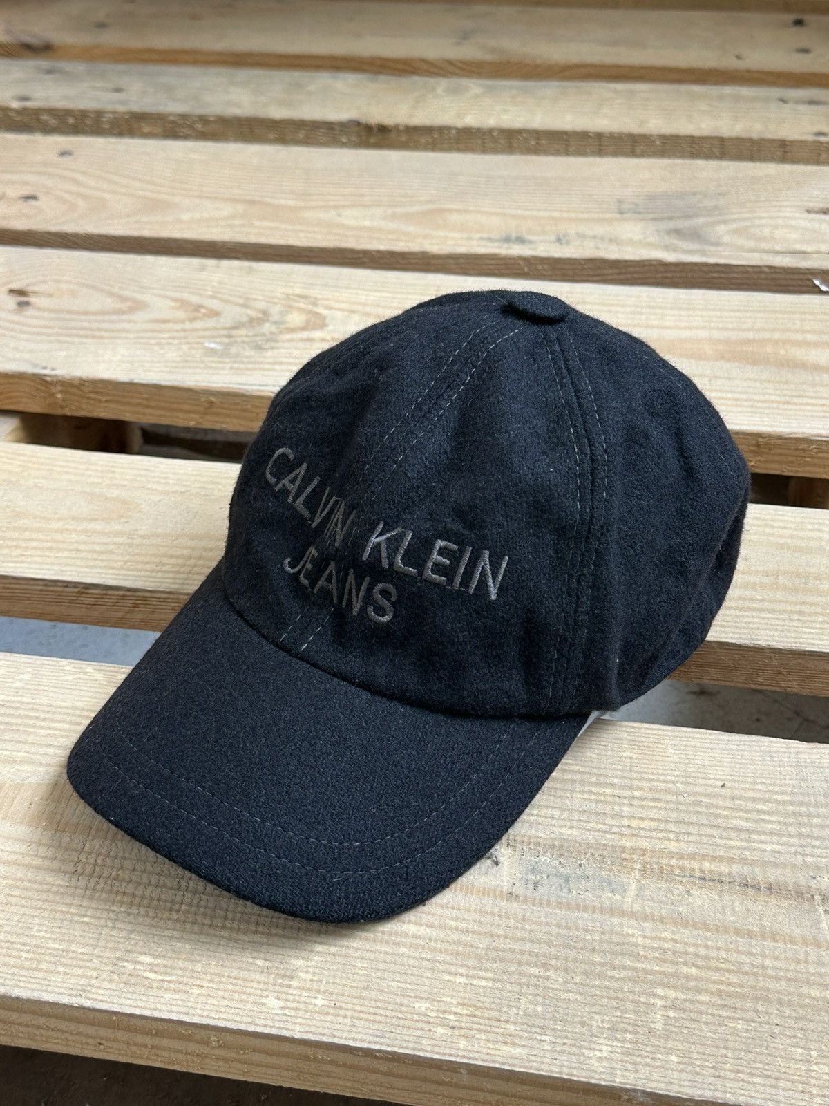 Calvin Klein Vintage Calvin Klein Black Wool Cap Size ONE SIZE - 1 Thumbnail