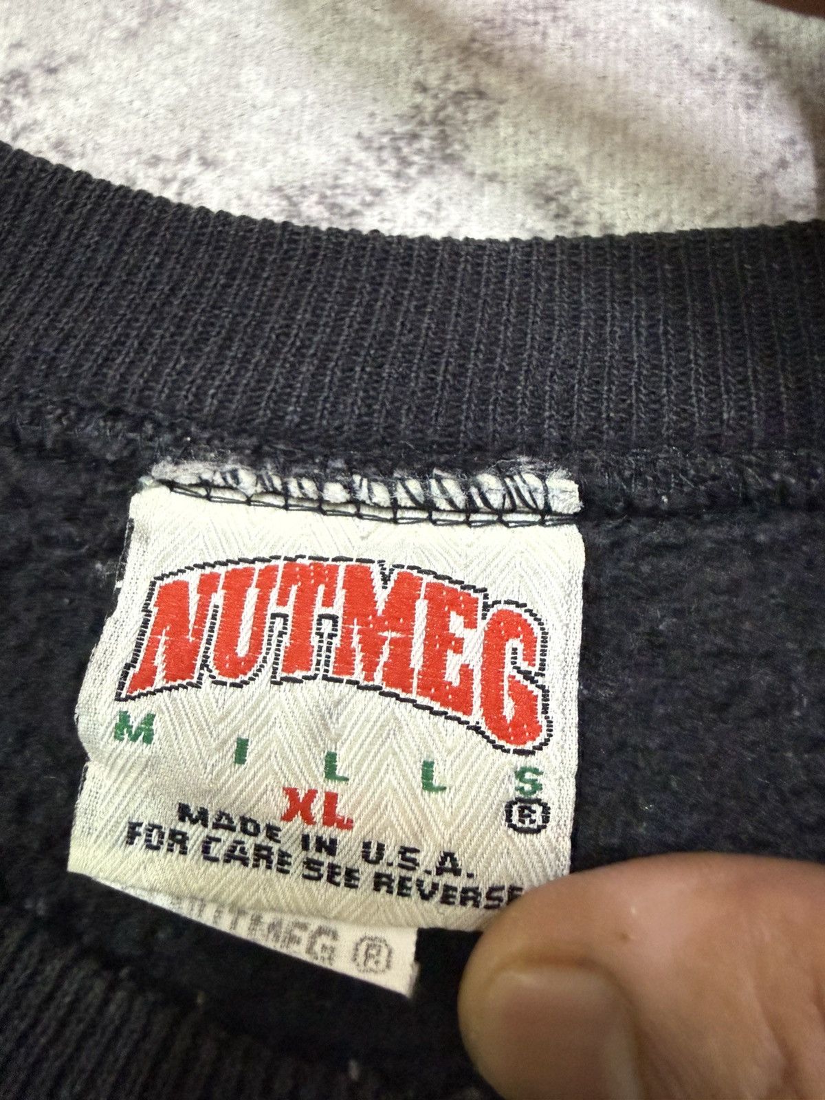 Nutmeg Vintage 90s Nutmeg Mill CharlotteHornets Crewneck Sweatshirt Size US XXL / EU 58 / 5 - 11 Thumbnail