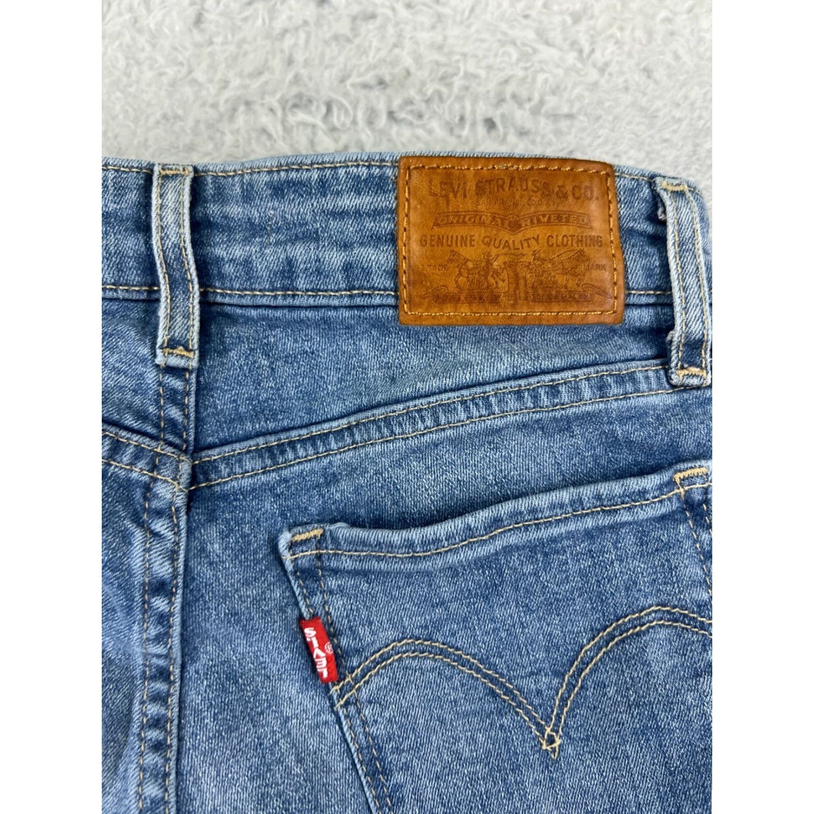 Levi's Levi's Jeans Womens 24 Blue Denim Levi'S 710 Skinny Distressed Premium Pants Modern Retro Vintage No Size 42" / US 20 - 3 Thumbnail
