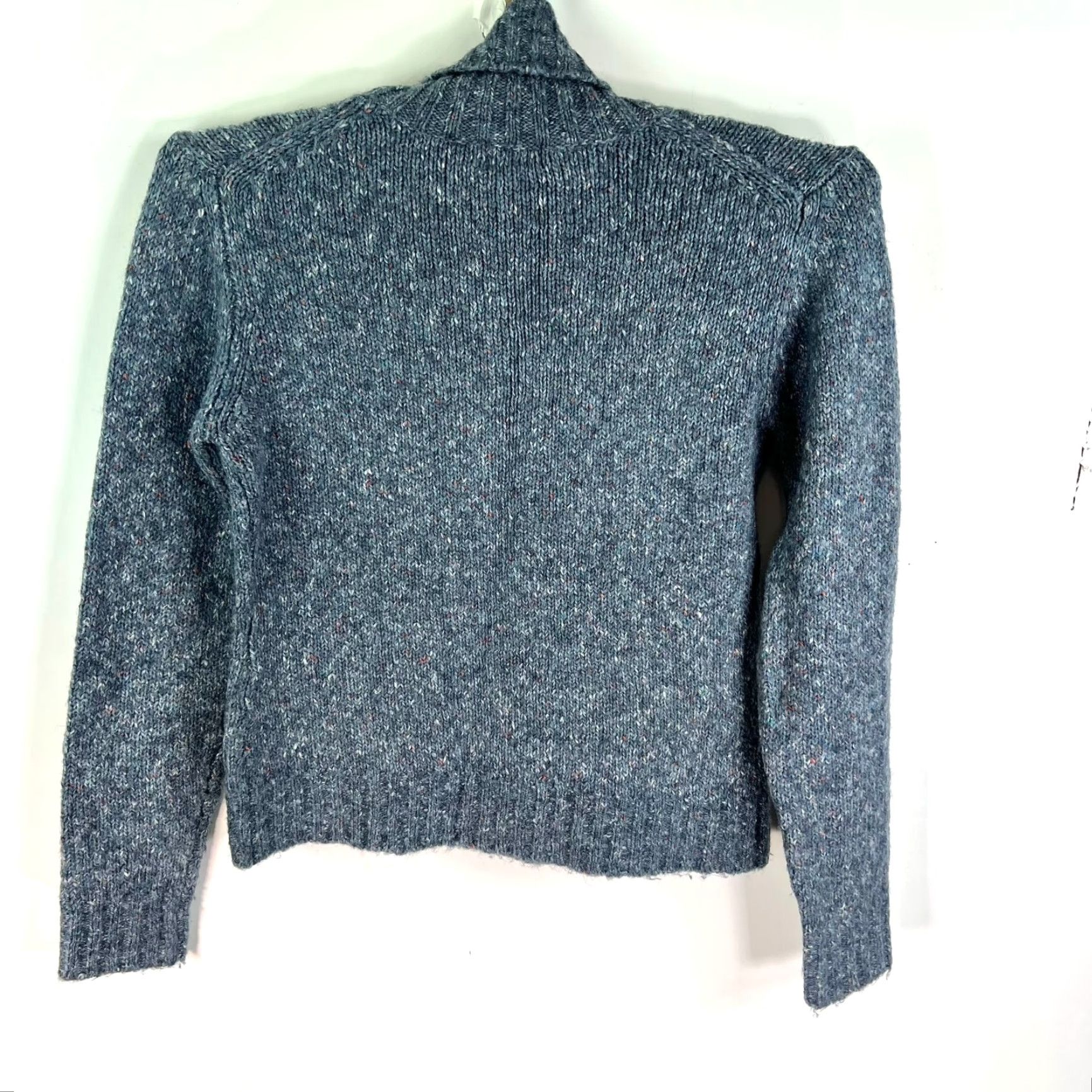 Vintage L.L. Bean Wool Blend Cowl Neck Pullover Sweater Womens Size S Gray Shirt Pullover Casual, Workwear, Travel 90s, Preppy Mens? Wait. Hmm. Size S / US 4 / IT 40 - 4 Thumbnail