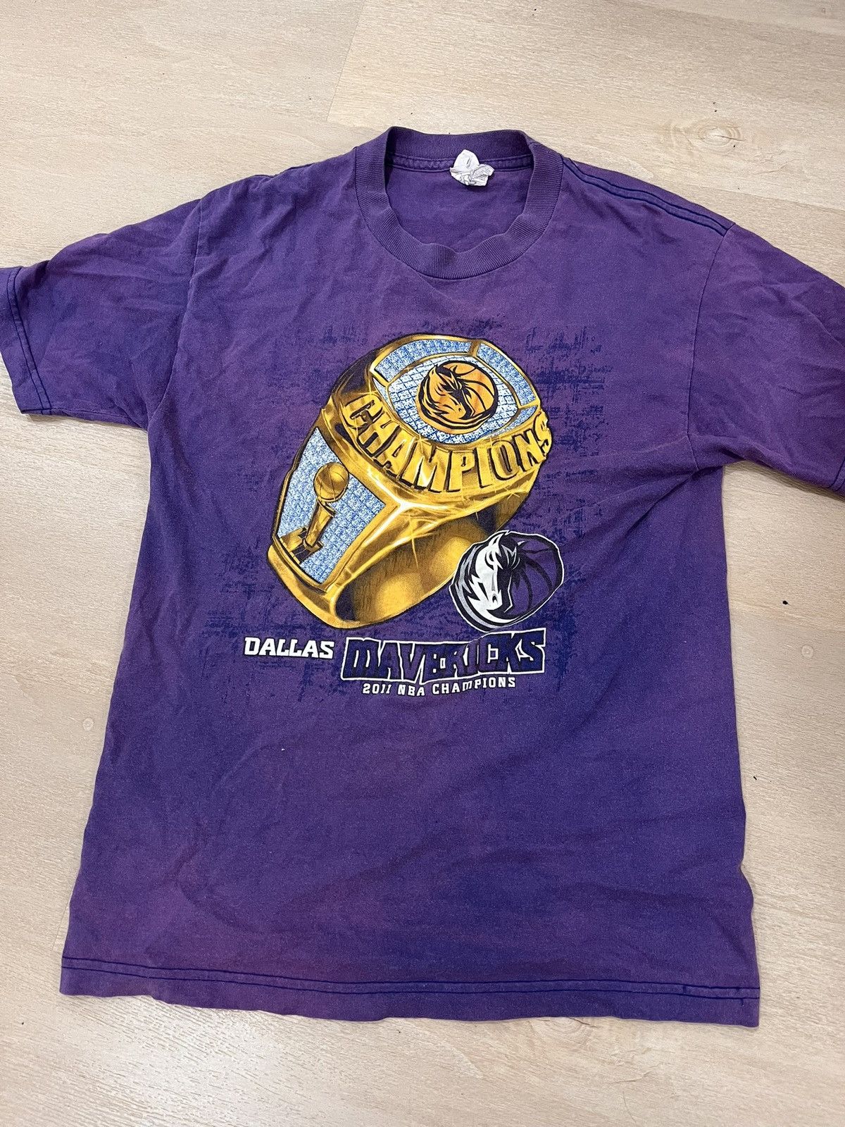 NBA Dallas Mavericks Bleached Championship Tee Size US M / EU 48-50 / 2 - 1 Thumbnail