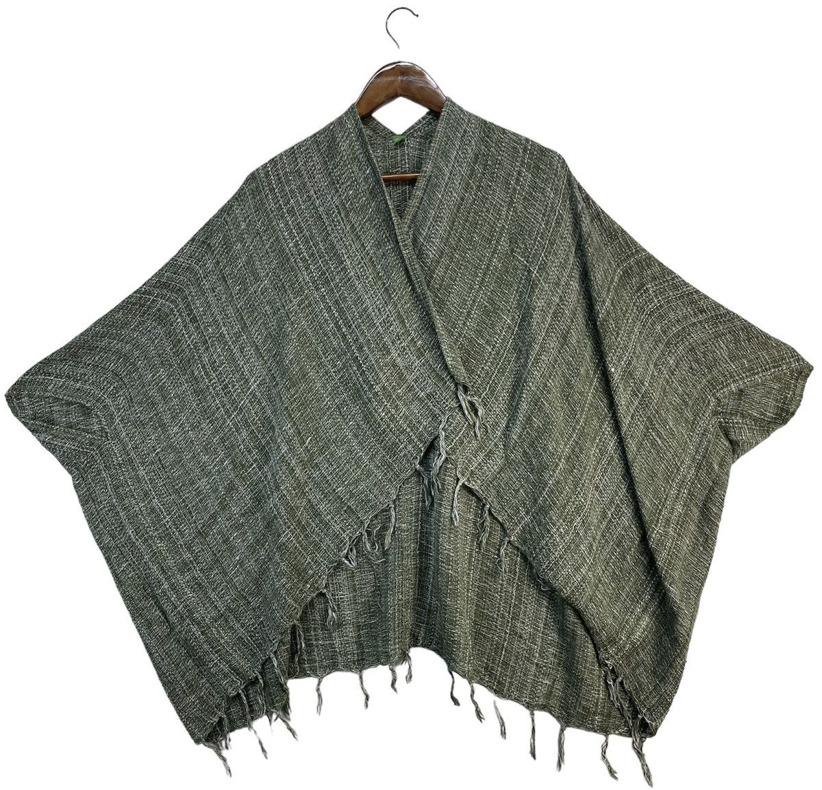 Japanese Brand Vintage Poncho Amina Brand Size US L / EU 52-54 / 3 - 5 Thumbnail