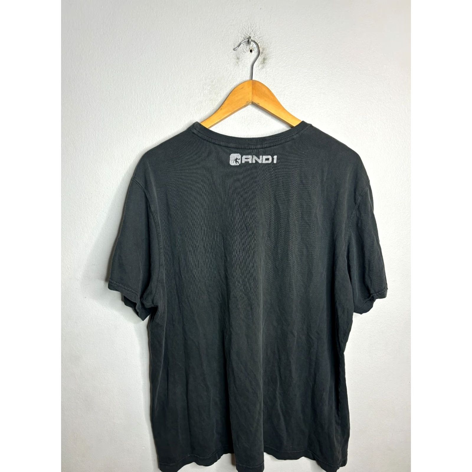 Vintage AND1 Vintage Y2K Basketball T Shirt Crew Neck Tee Hip Hop Size L Black Size US L / EU 52-54 / 3 - 5 Thumbnail